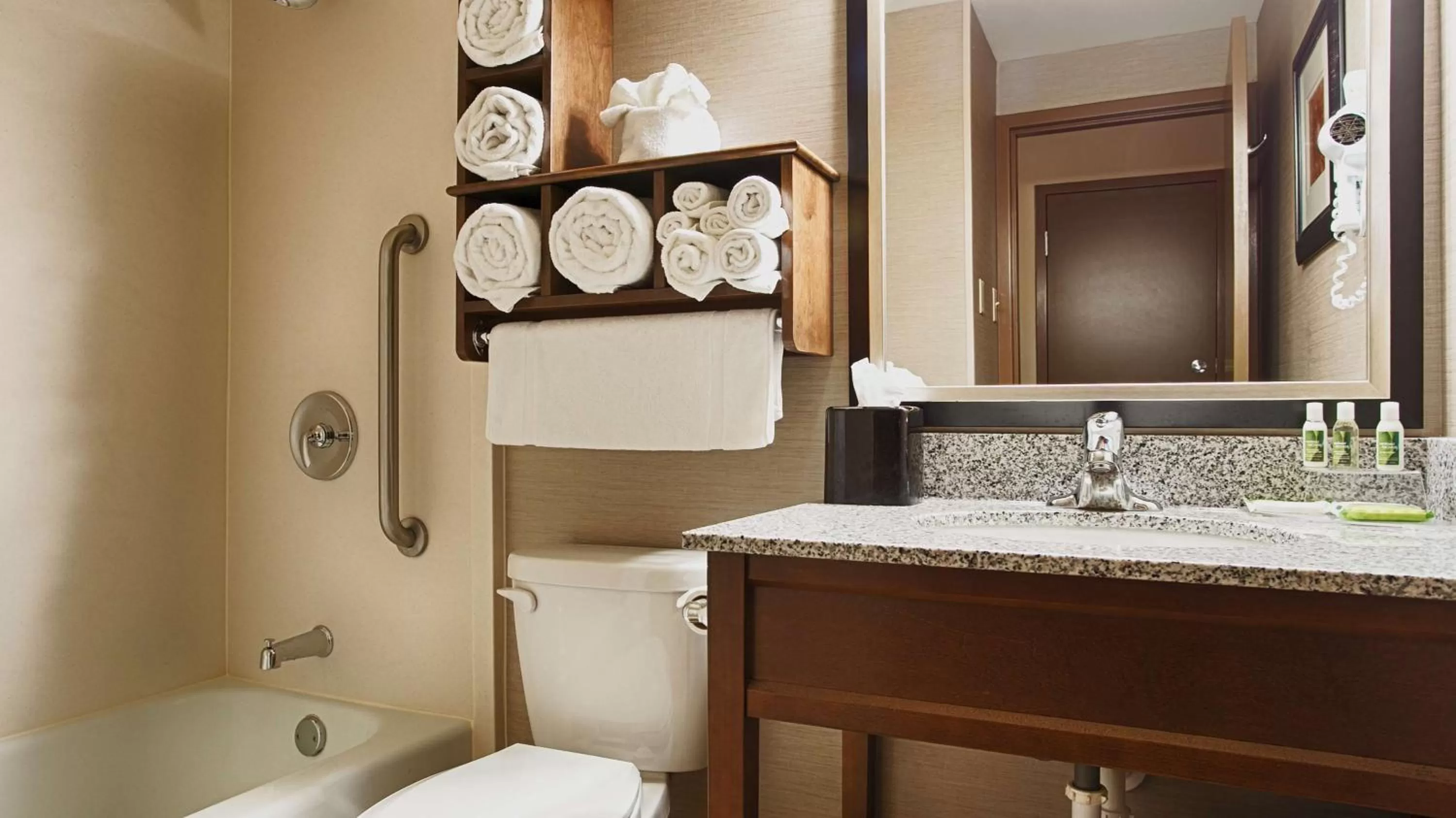 King Room - Hearing Accessible in Best Western Plus Willmar