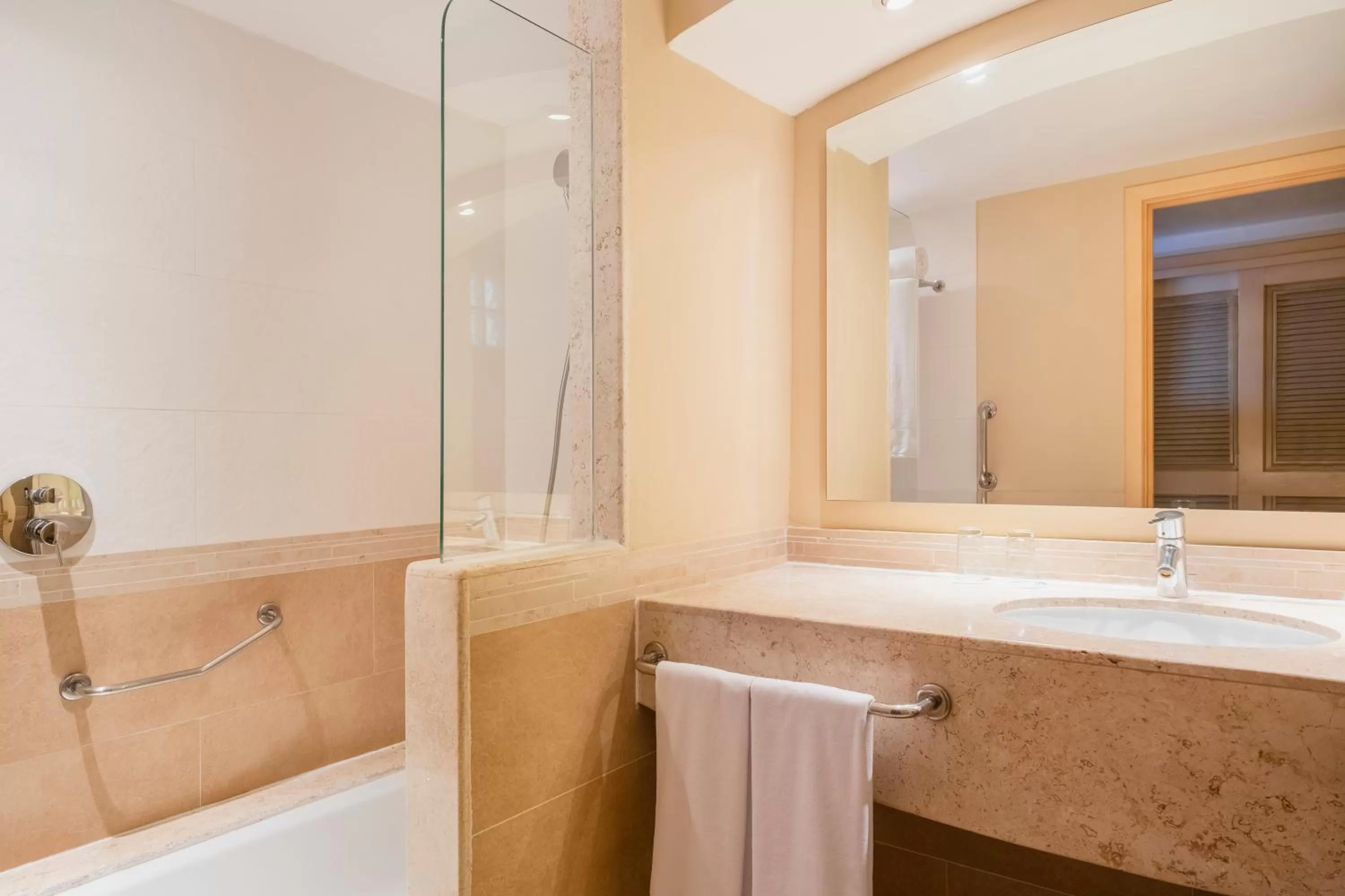 Ocean Front Junior Suite (2 adults) in Iberostar Waves Rose Hall Beach - All Inclusive