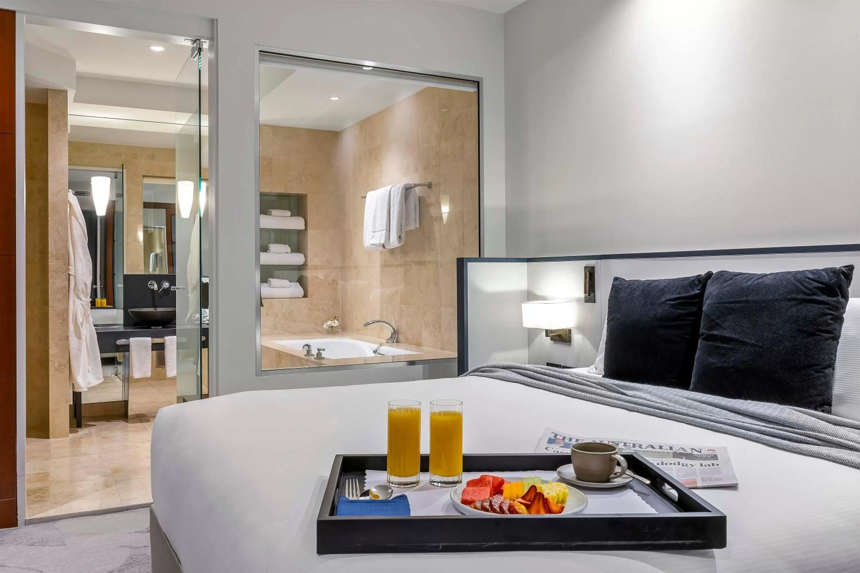 Peppers Premium King Deluxe Suite in Peppers Waymouth Hotel