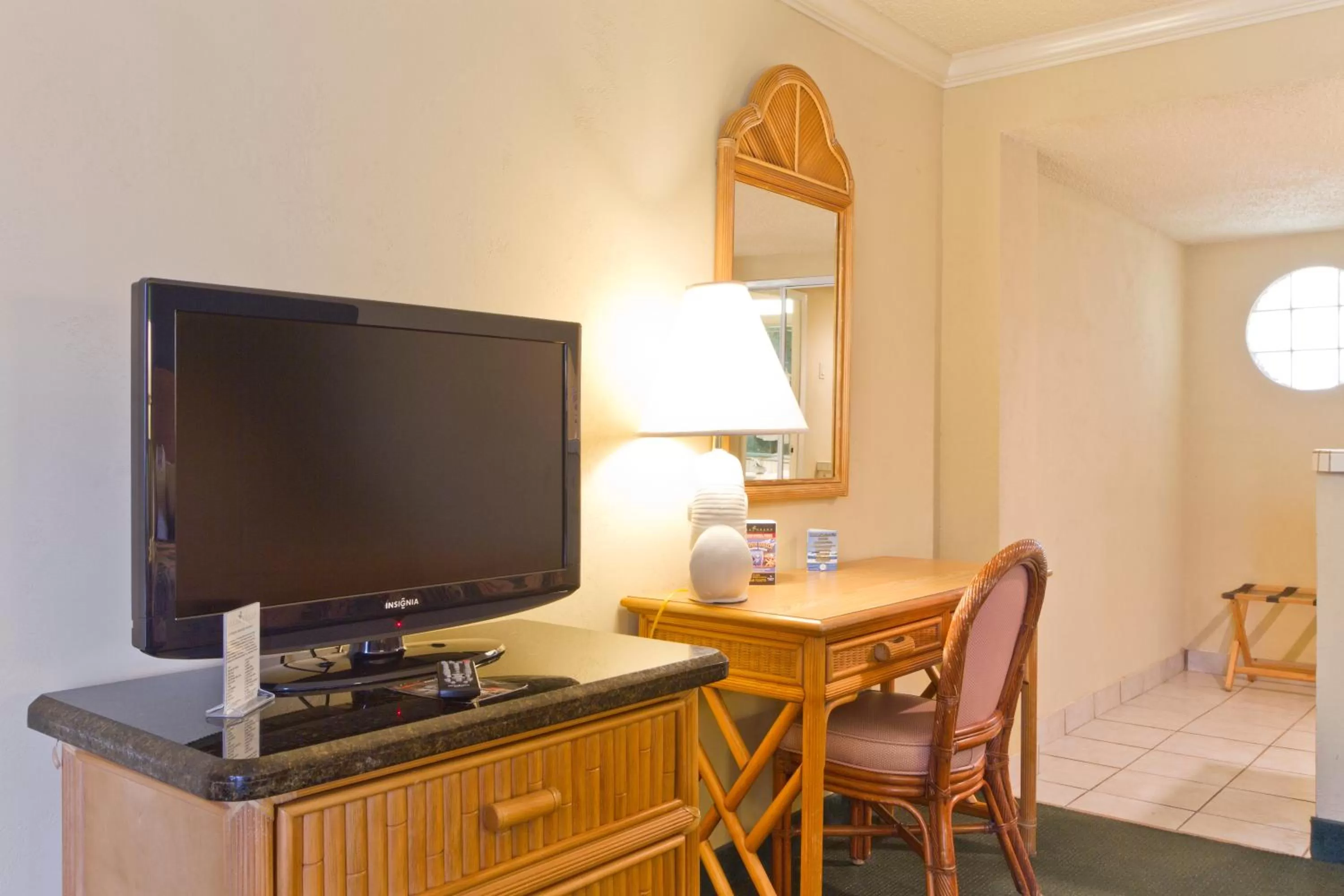 Room with Two Full Beds with Pool View in Isla Grand Beach Resort