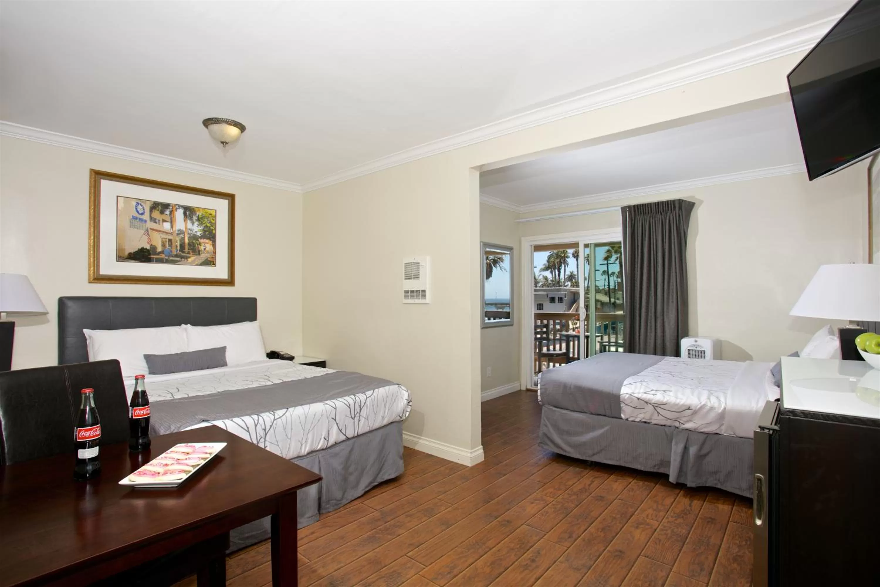 Quadruple Room with Balcony in Ocean Beach Hotel