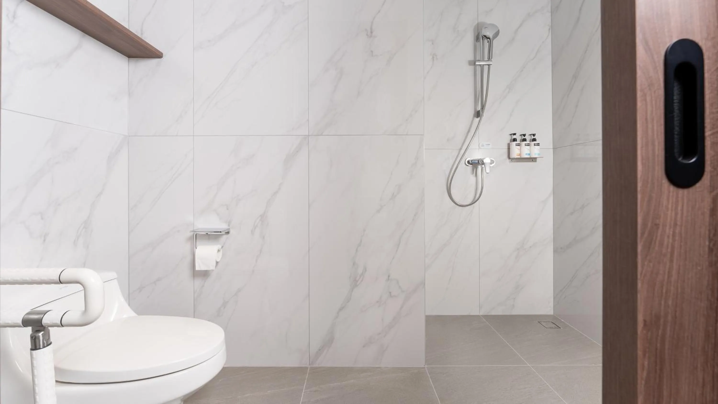 King Room - Accessible in Holiday Inn Express Chengdu Pidu, an IHG Hotel