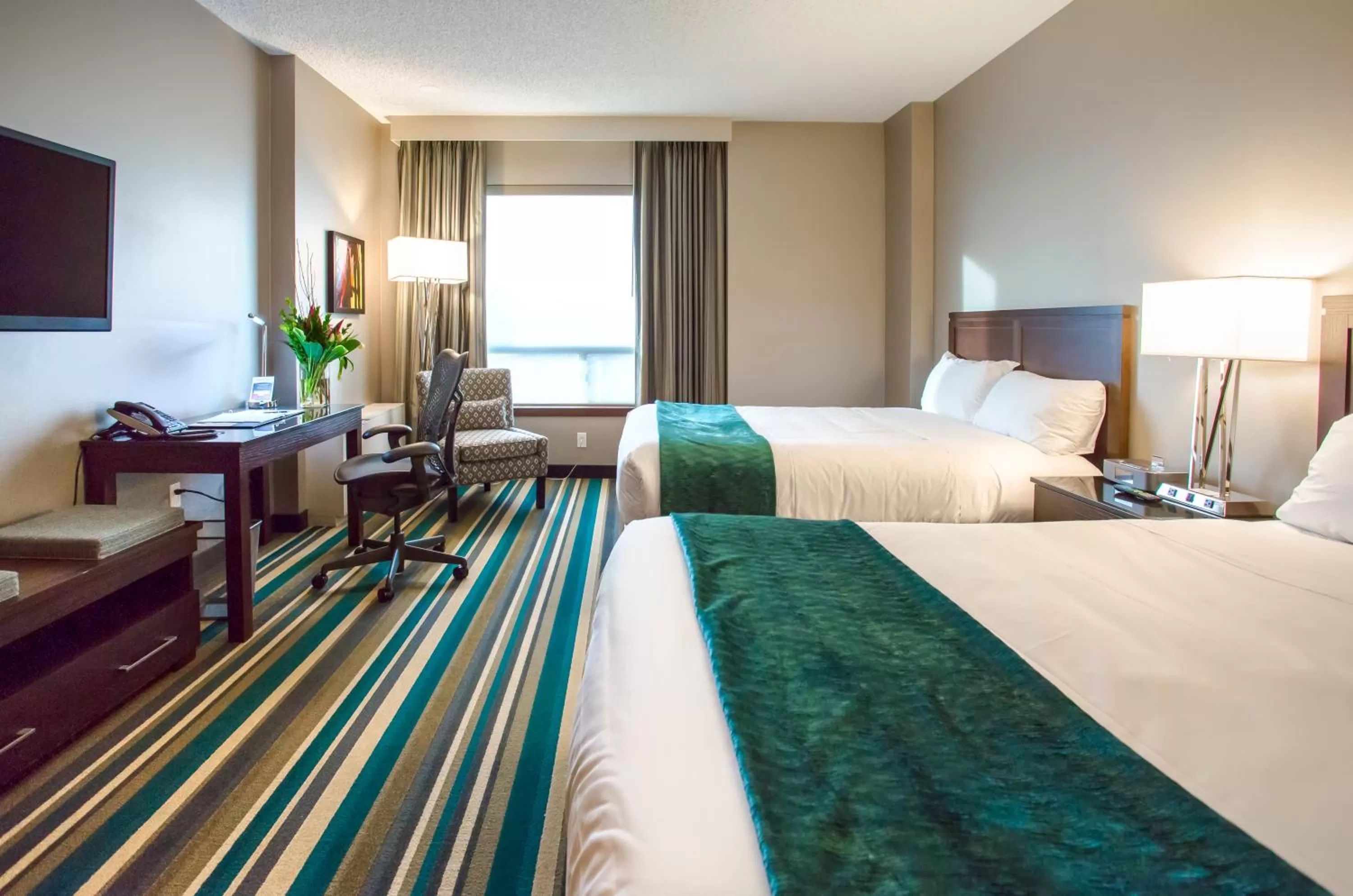 Signature Queen Room with Two Queen Beds in Hotel Blackfoot