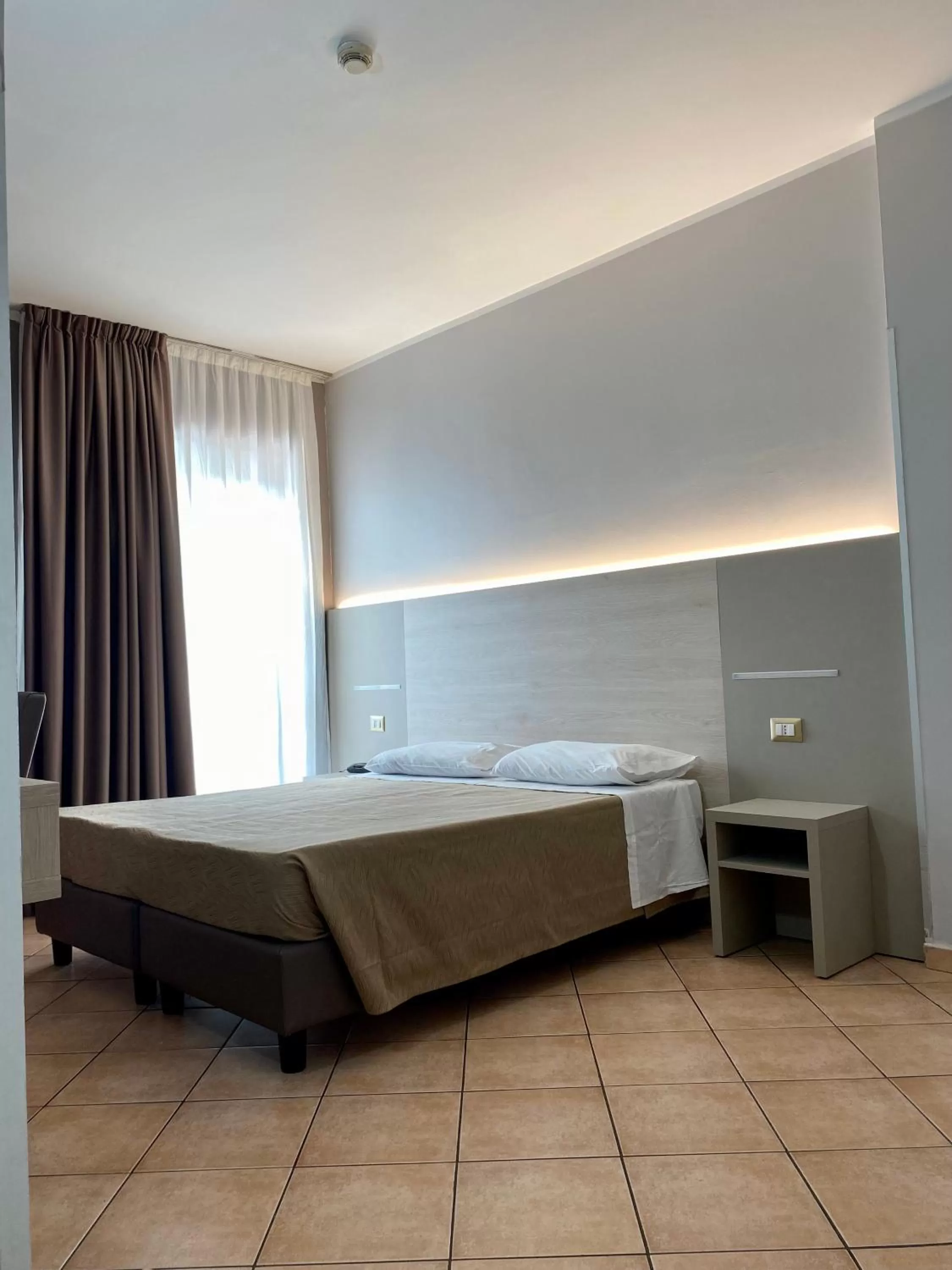 Comfort Double Room single use in Hotel Miramonti