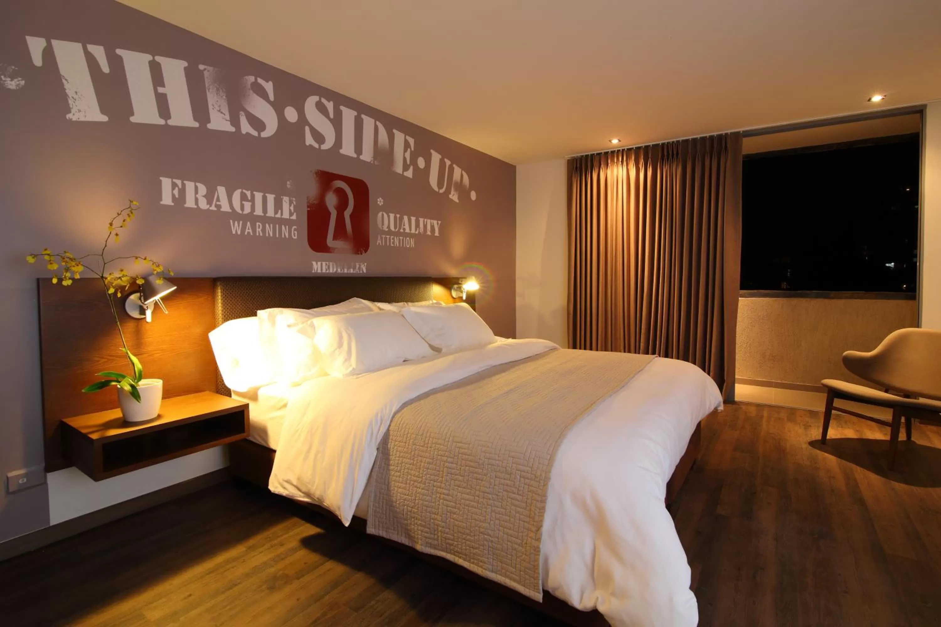 Deluxe Queen Room in Sites Hotel