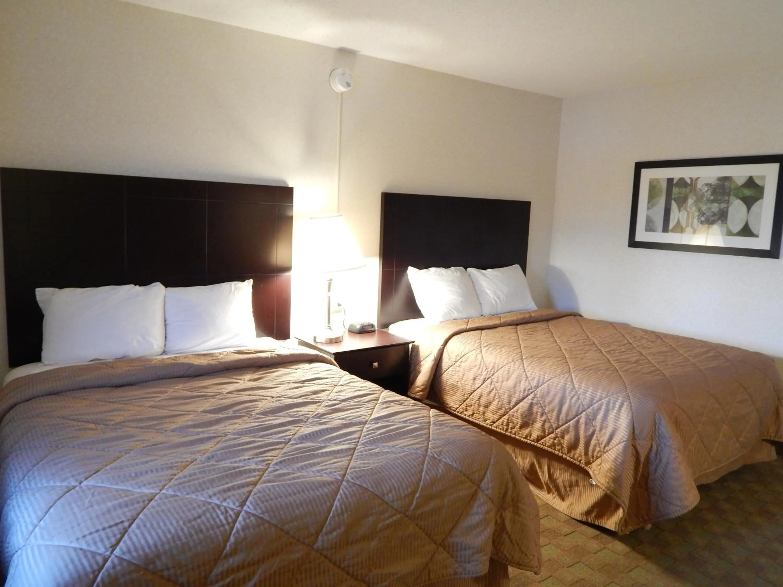 Double Room with Two Double Beds - Non-Smoking in Super 8 by Wyndham White River Junction