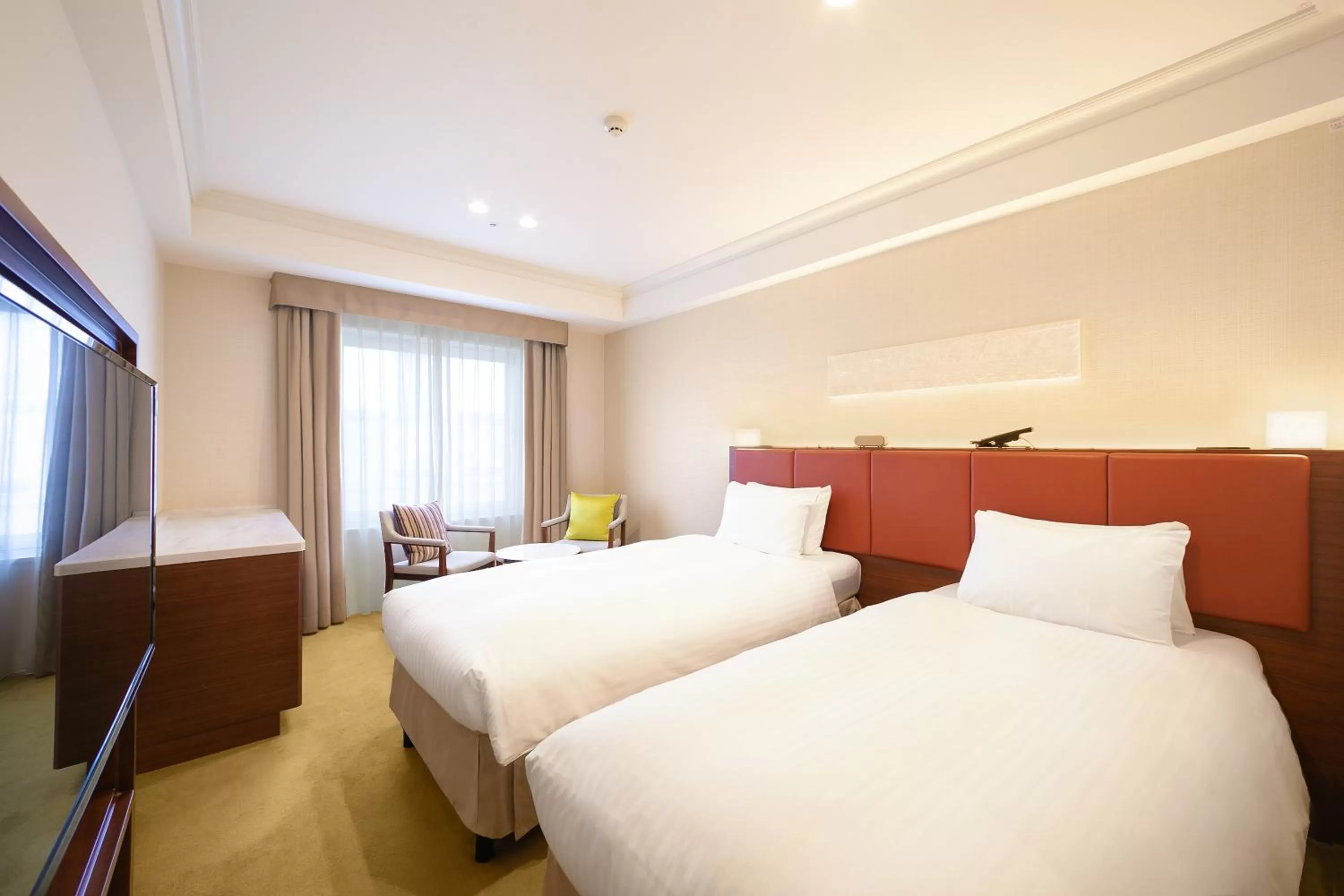 Superior Twin Room with Lounge Access - Non-Smoking in Namba Oriental Hotel