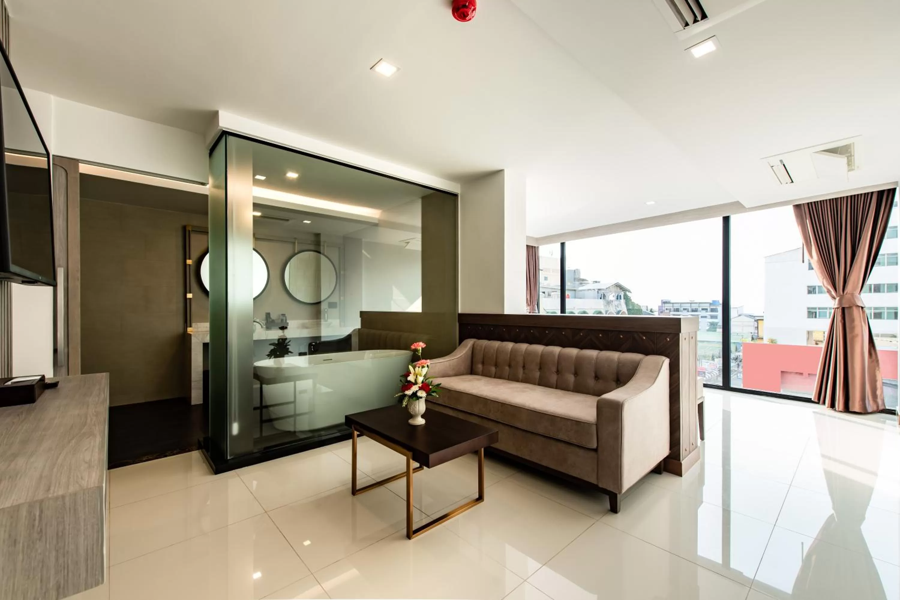 Queen Room with Garden View in Blackwoods Hotel Pattaya - SHA Extra Plus