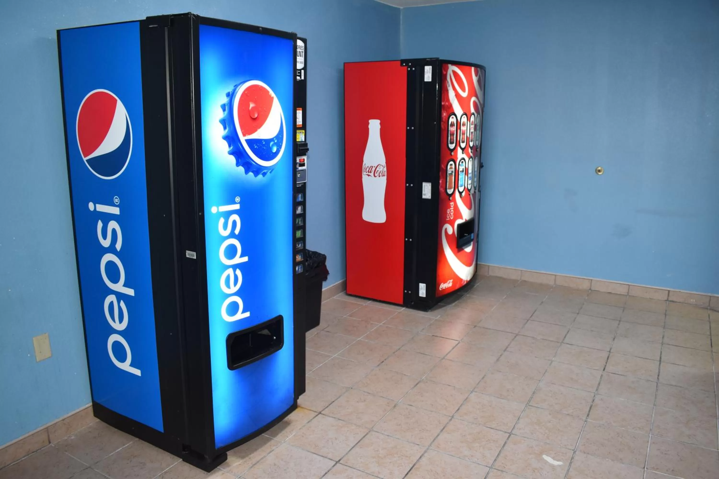 vending machine in Microtel Inn & Suites by Wyndham Stockbridge/Atlanta I-75