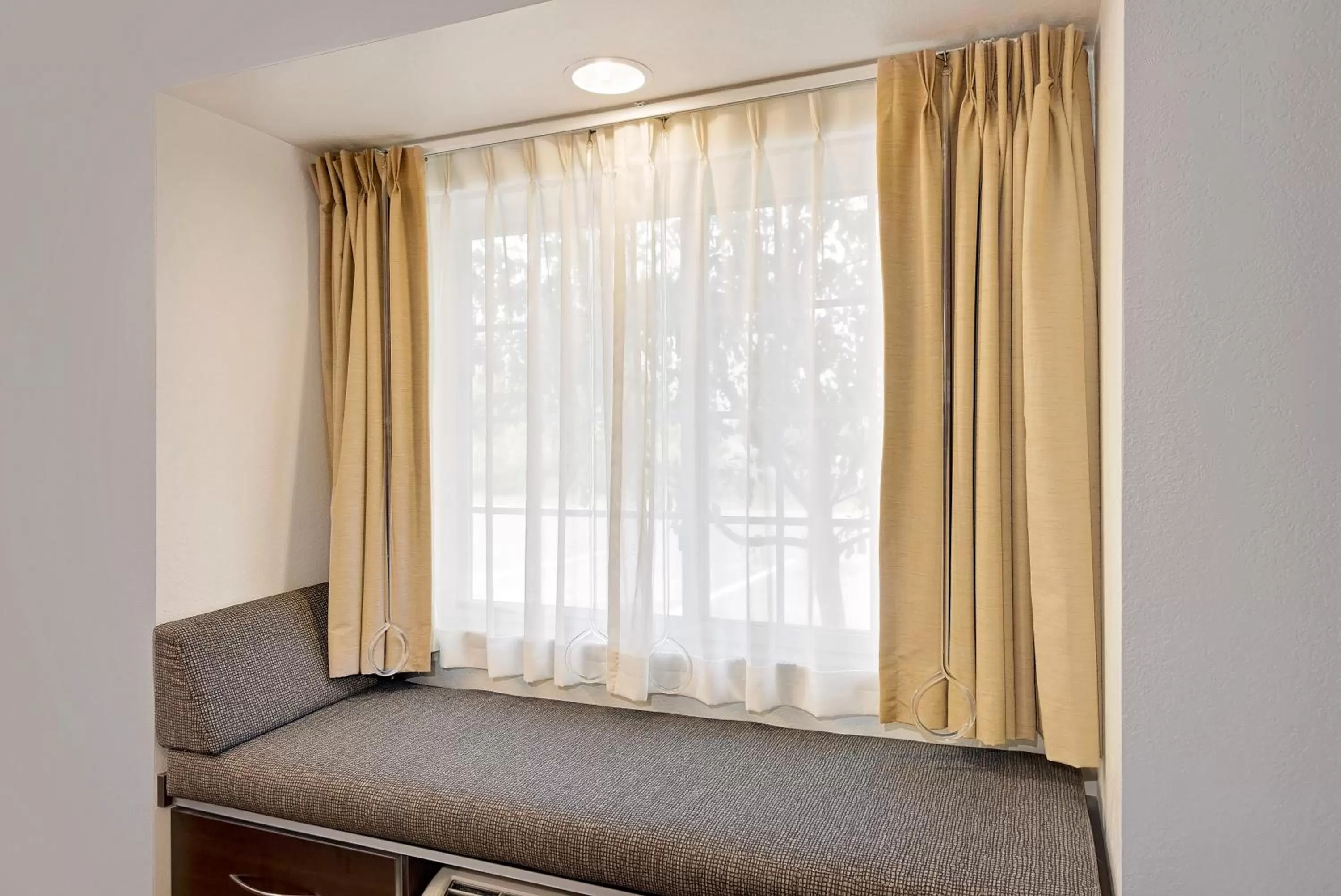 Queen Room - Non-Smoking in Microtel Inn and Suites by Wyndham - Geneva