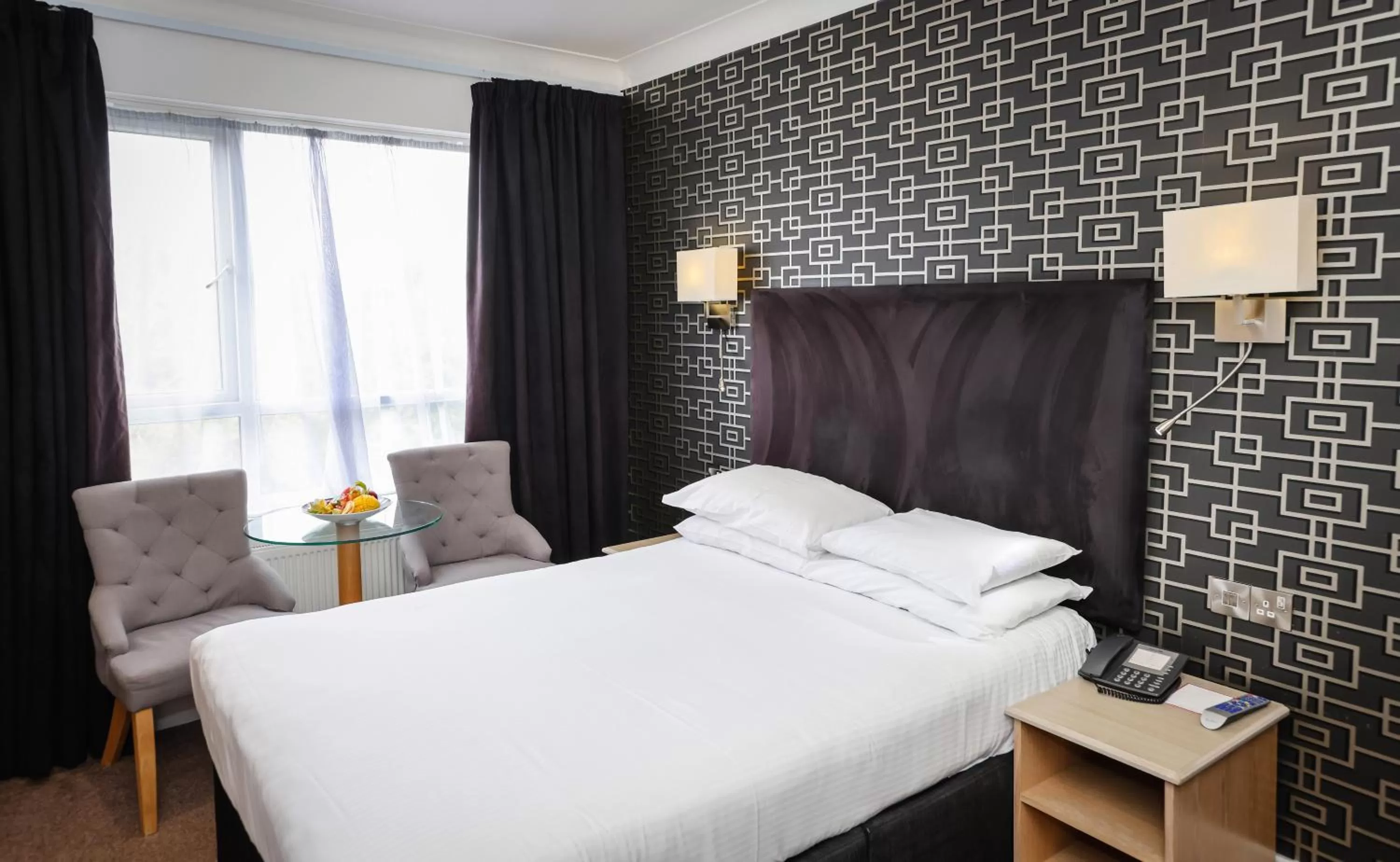 Standard Double Room in Cumberland Hotel - OCEANA COLLECTION