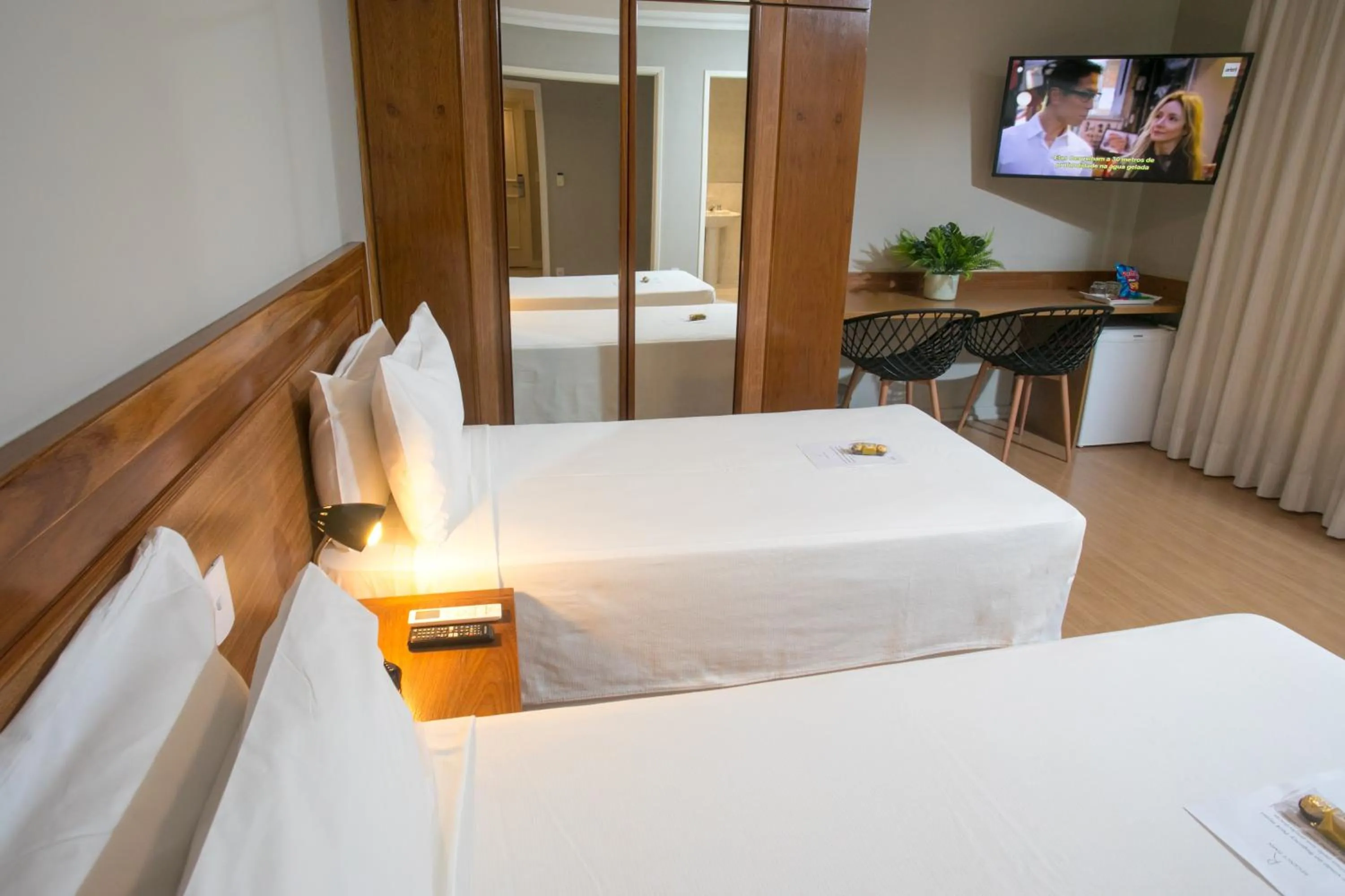 Standard Quadruple Room in Regency Park Hotel