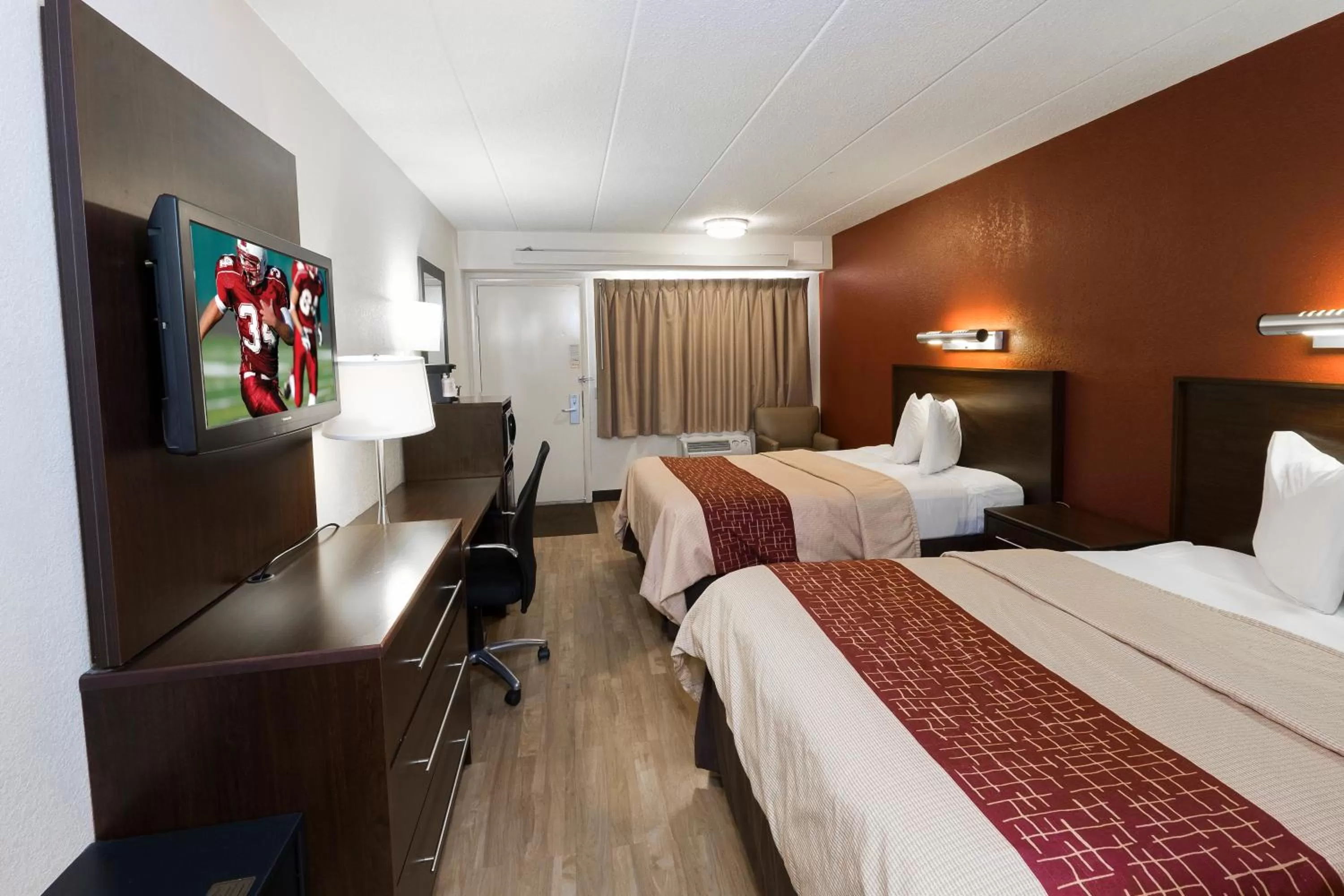 Deluxe Room with Two Double Beds Smoke Free in Red Roof Inn Benton Harbor - St. Joseph