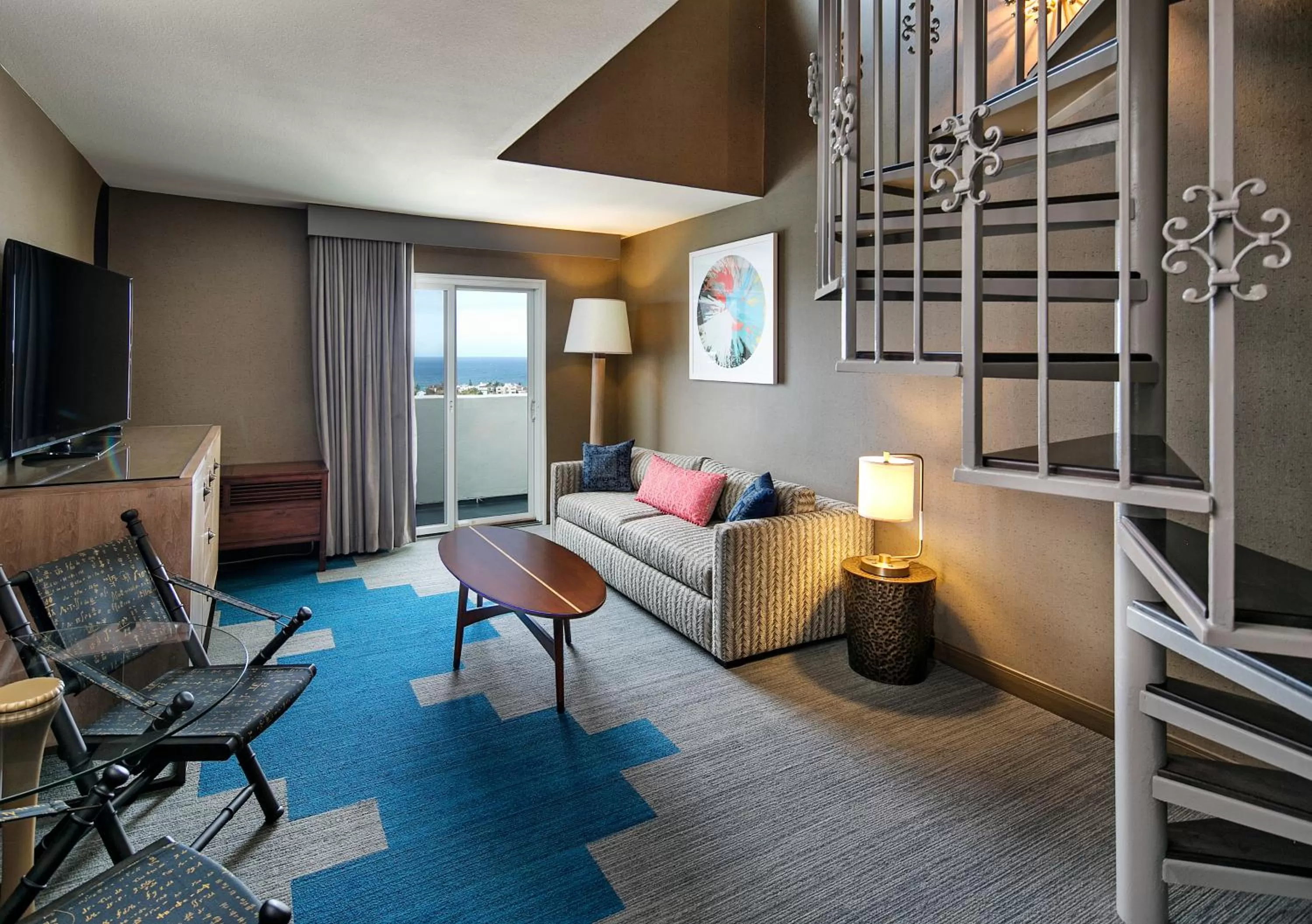 King Suite with Loft in Hotel Hermosa