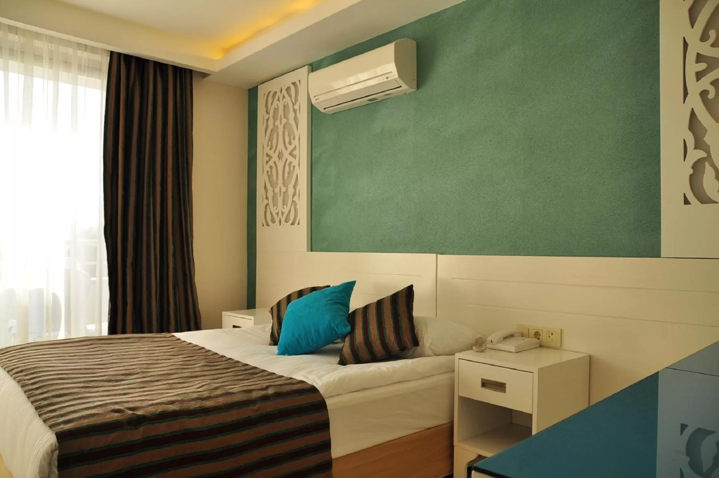 Single Room with Sea View - single occupancy in Aura Boutique Hotel