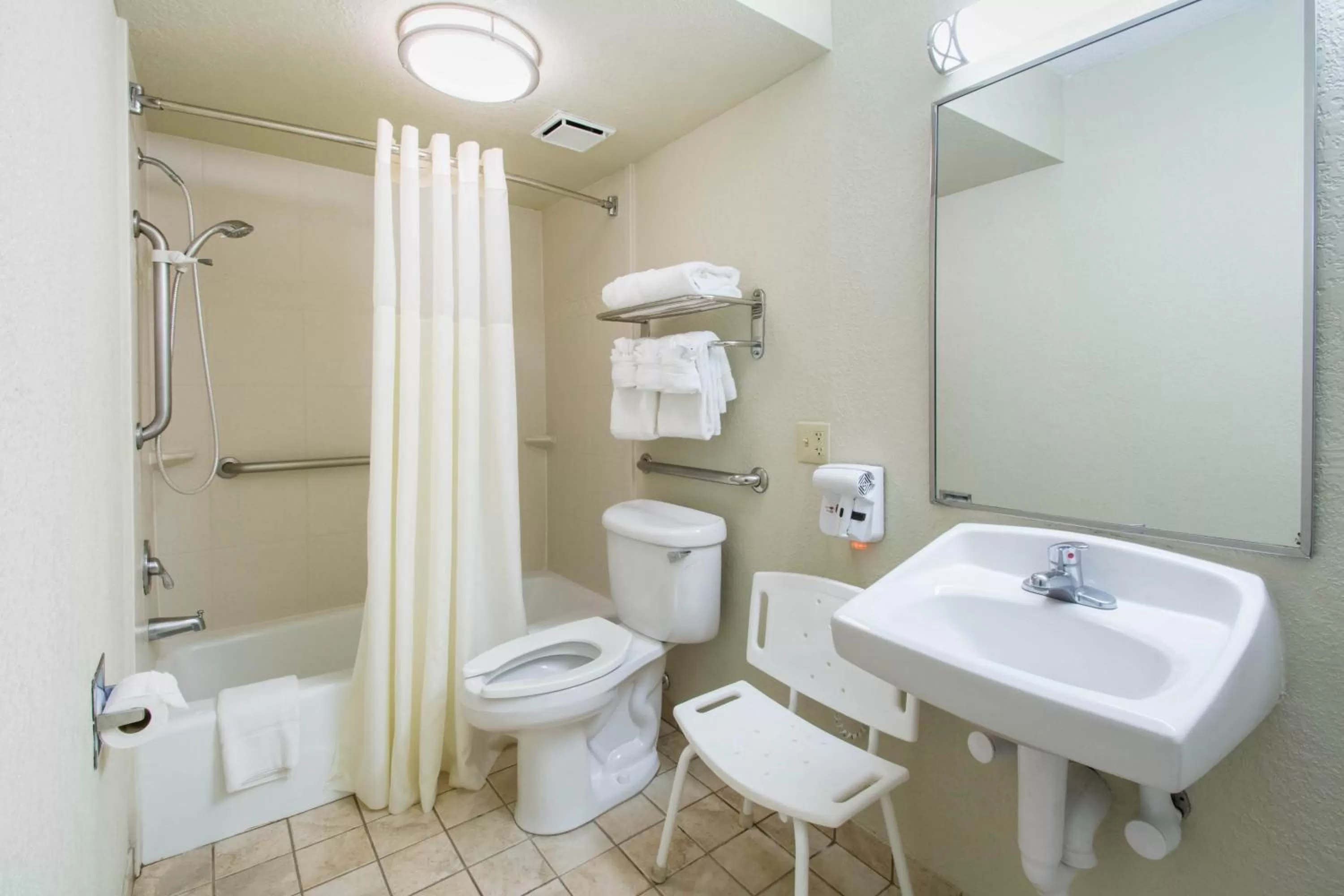 Queen Room with Two Queen Beds - Accessible/Non-Smoking  in Quality Inn Daytona Speedway - I-95