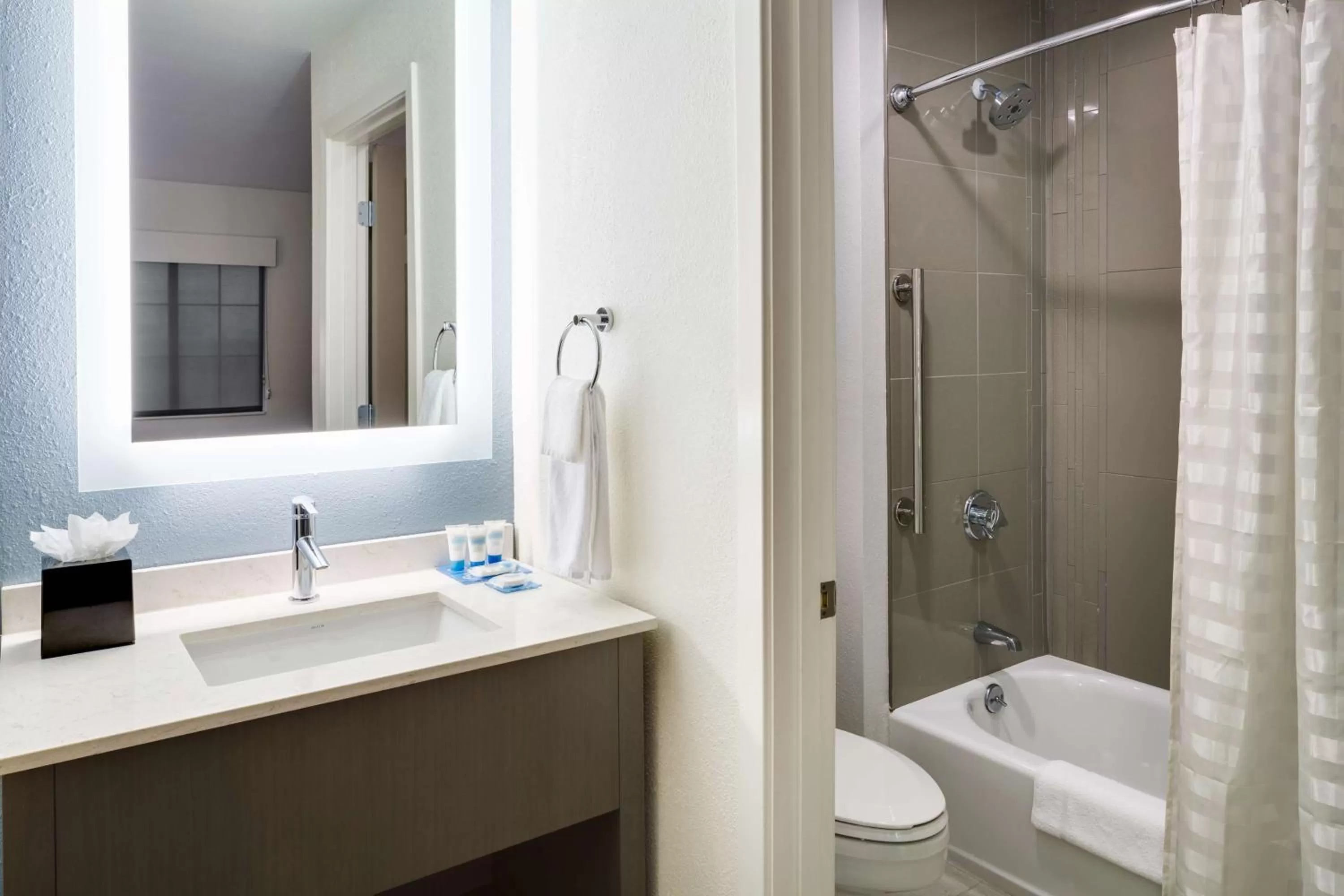 One-Bedroom Suite with Two Double Beds in Hyatt House Boston Waltham