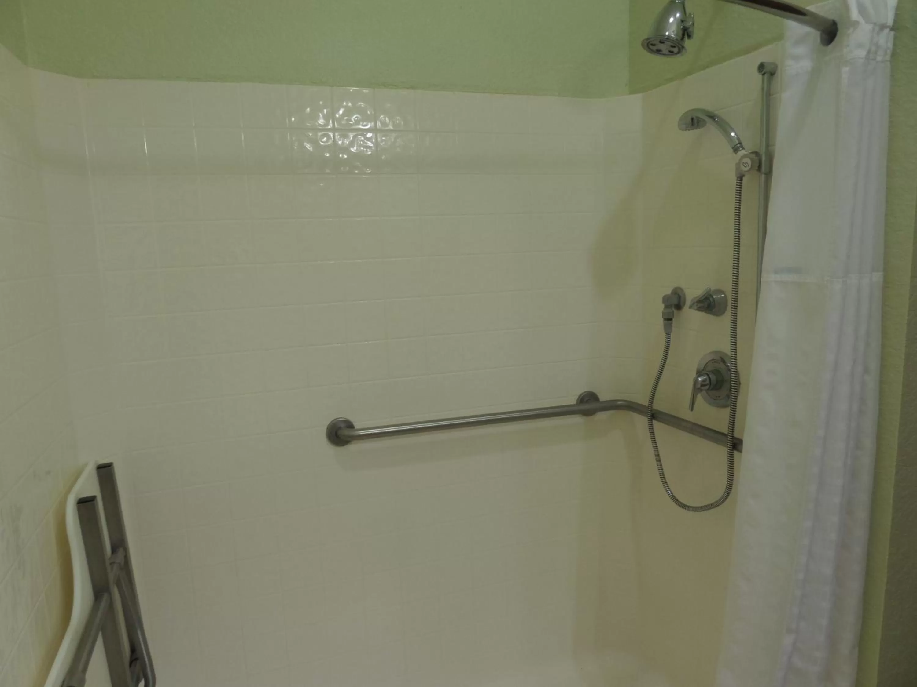 King Room - Non-Smoking in Baymont by Wyndham Pearsall