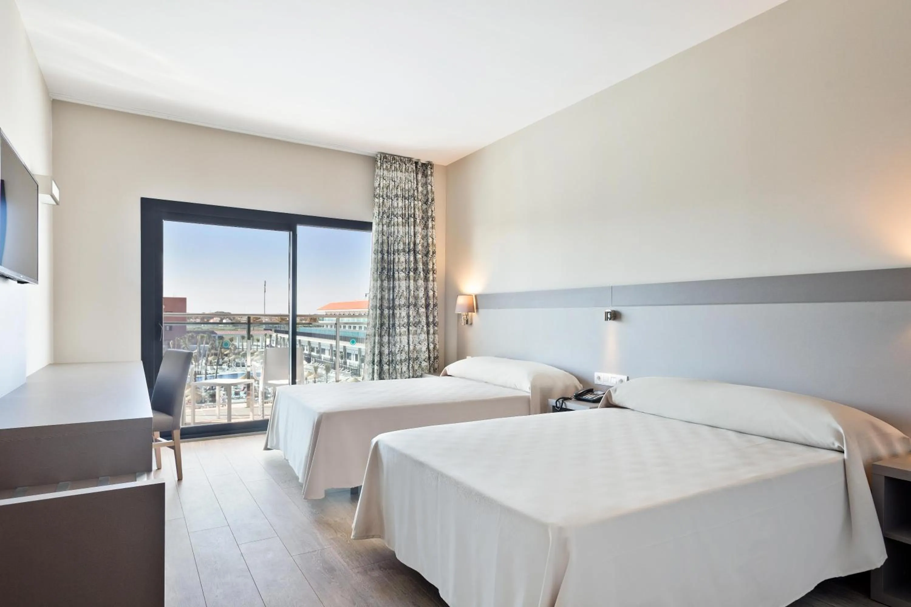 Double Room (2 Adults) - single occupancy in Hotel Best Costa Ballena