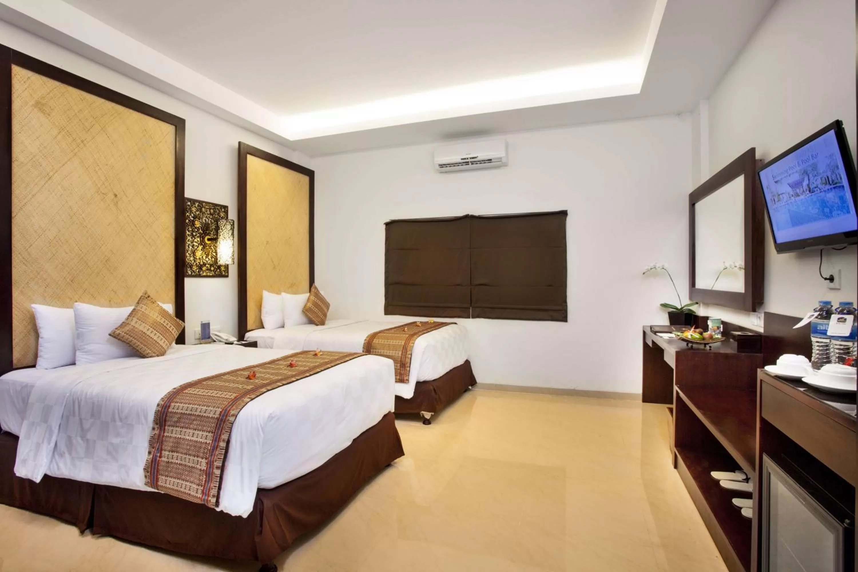 Deluxe Twin Room with Bath Tub - Non-Smoking in Best Western Kuta Villa