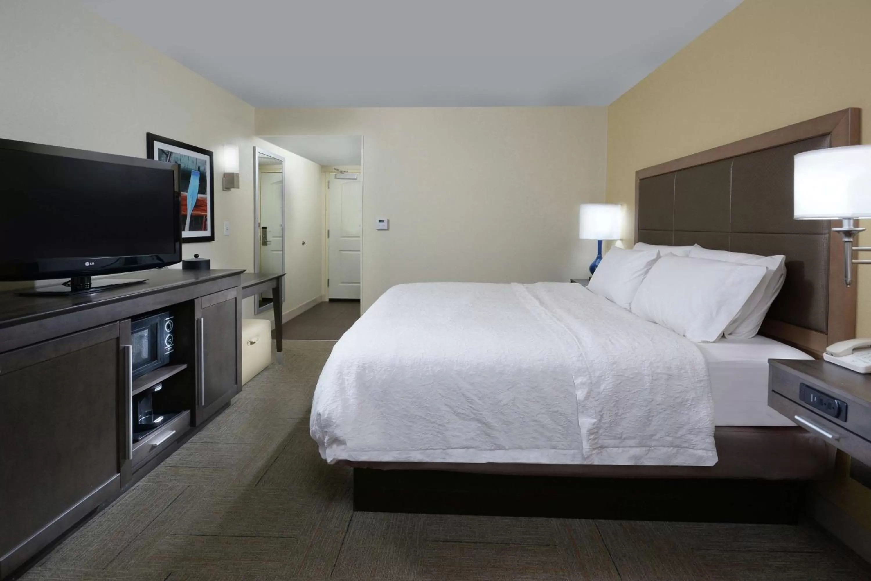 King Room - Non-Smoking in Hampton Inn High Point