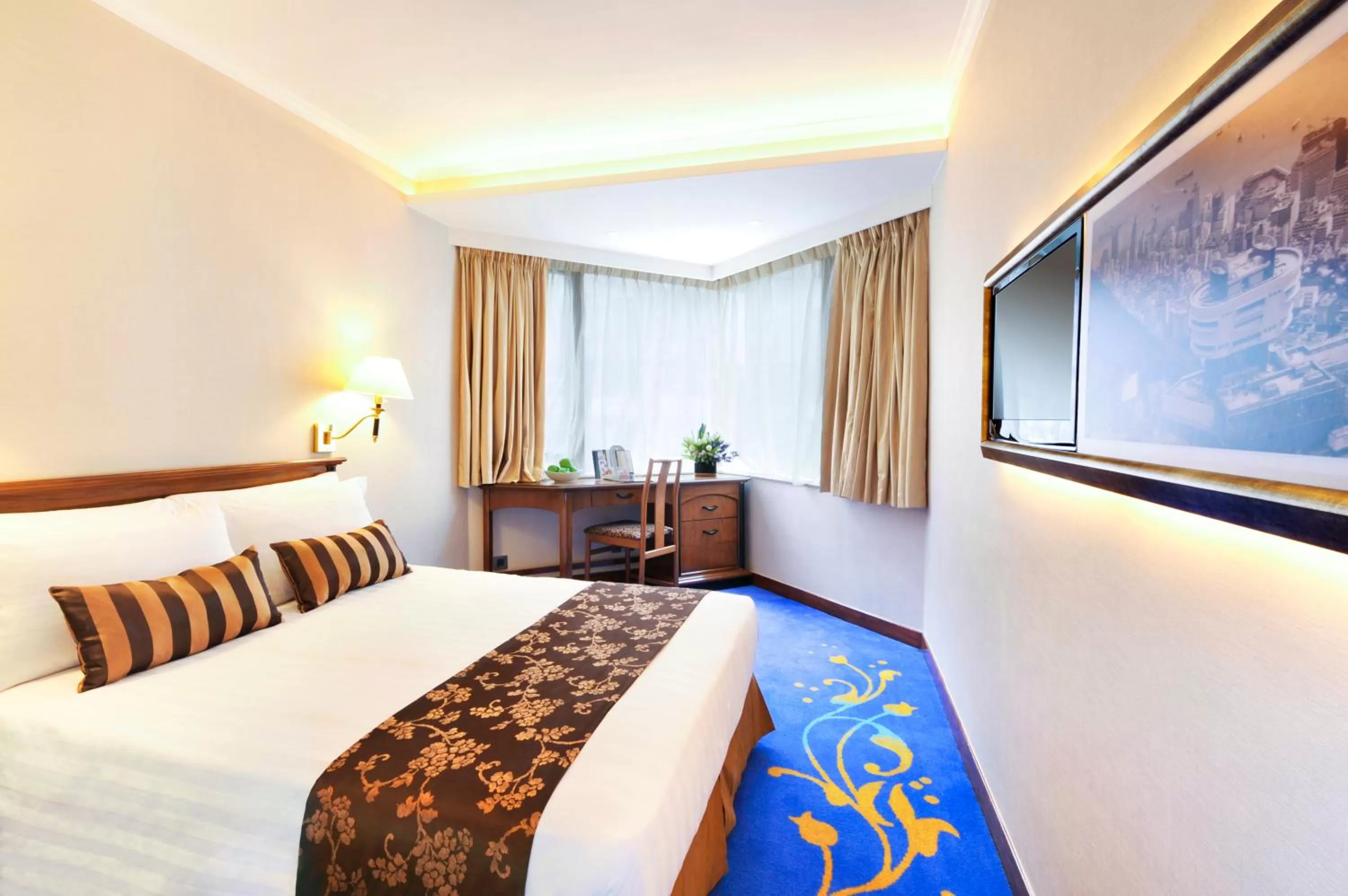 Non Smoking - City View Superior Room with Double bed in The Kimberley Hotel