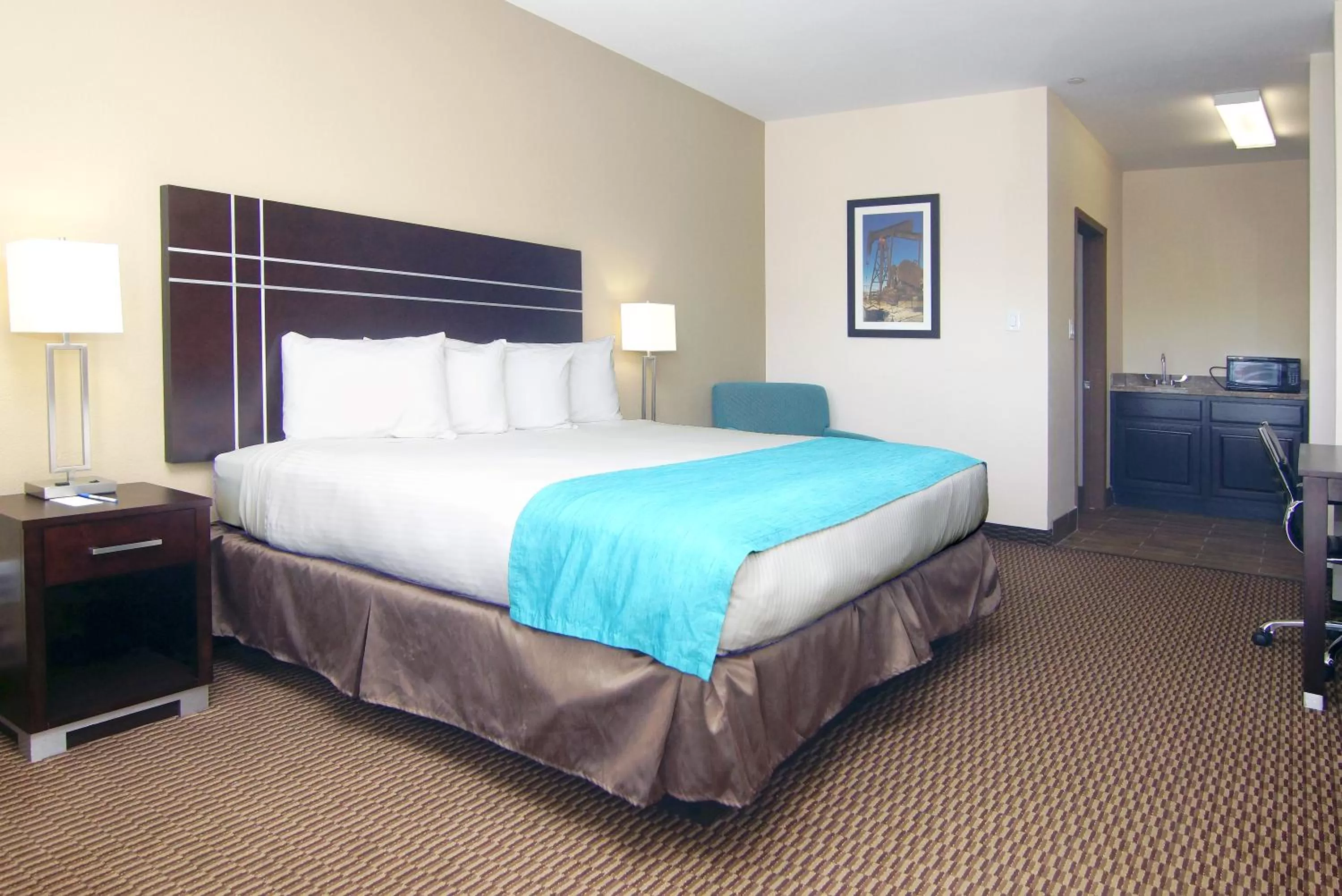 Queen Room with Two Queen Beds - Smoking in Americas Best Value Inn Cuero