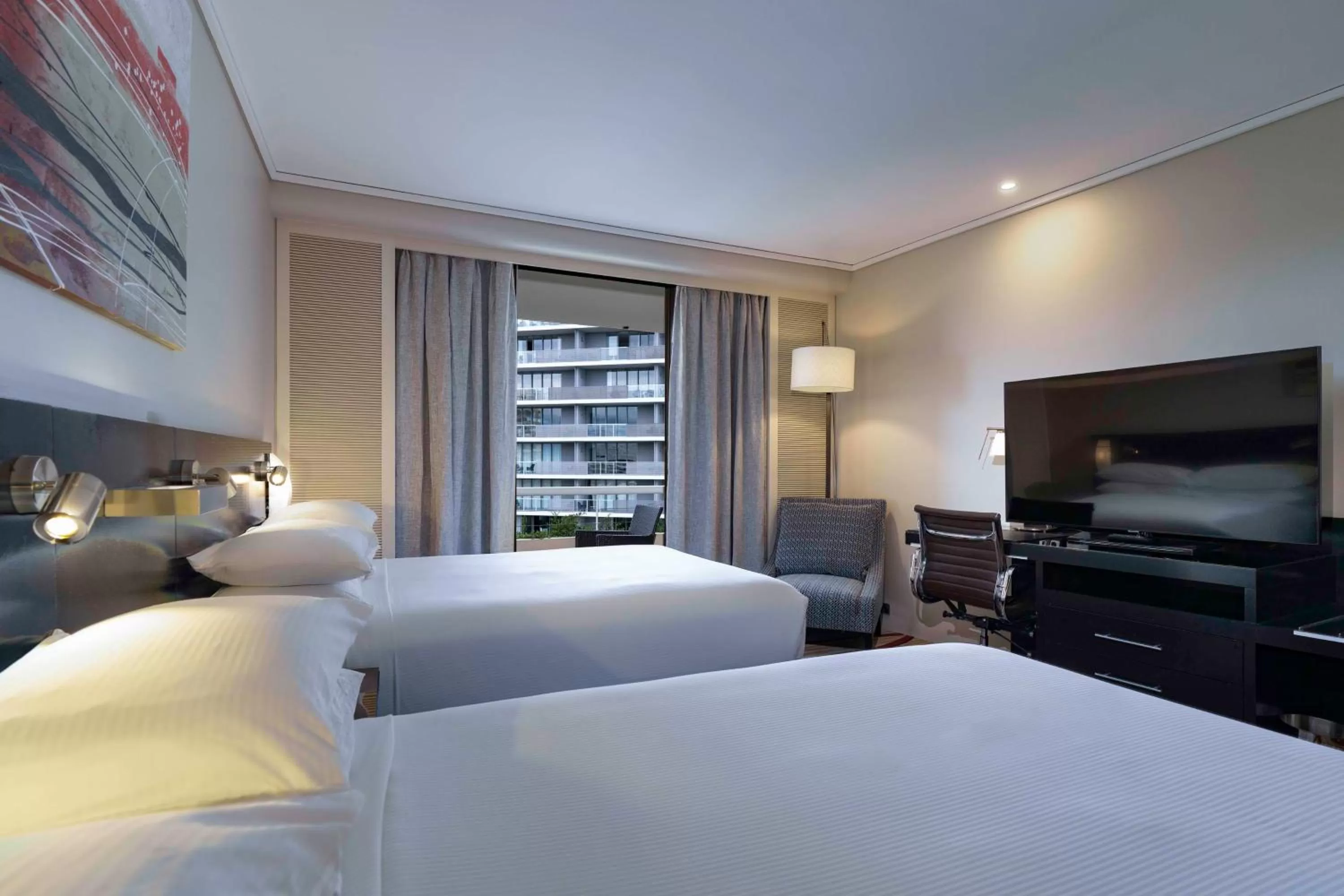 Hilton Double Room in Hilton Cairns