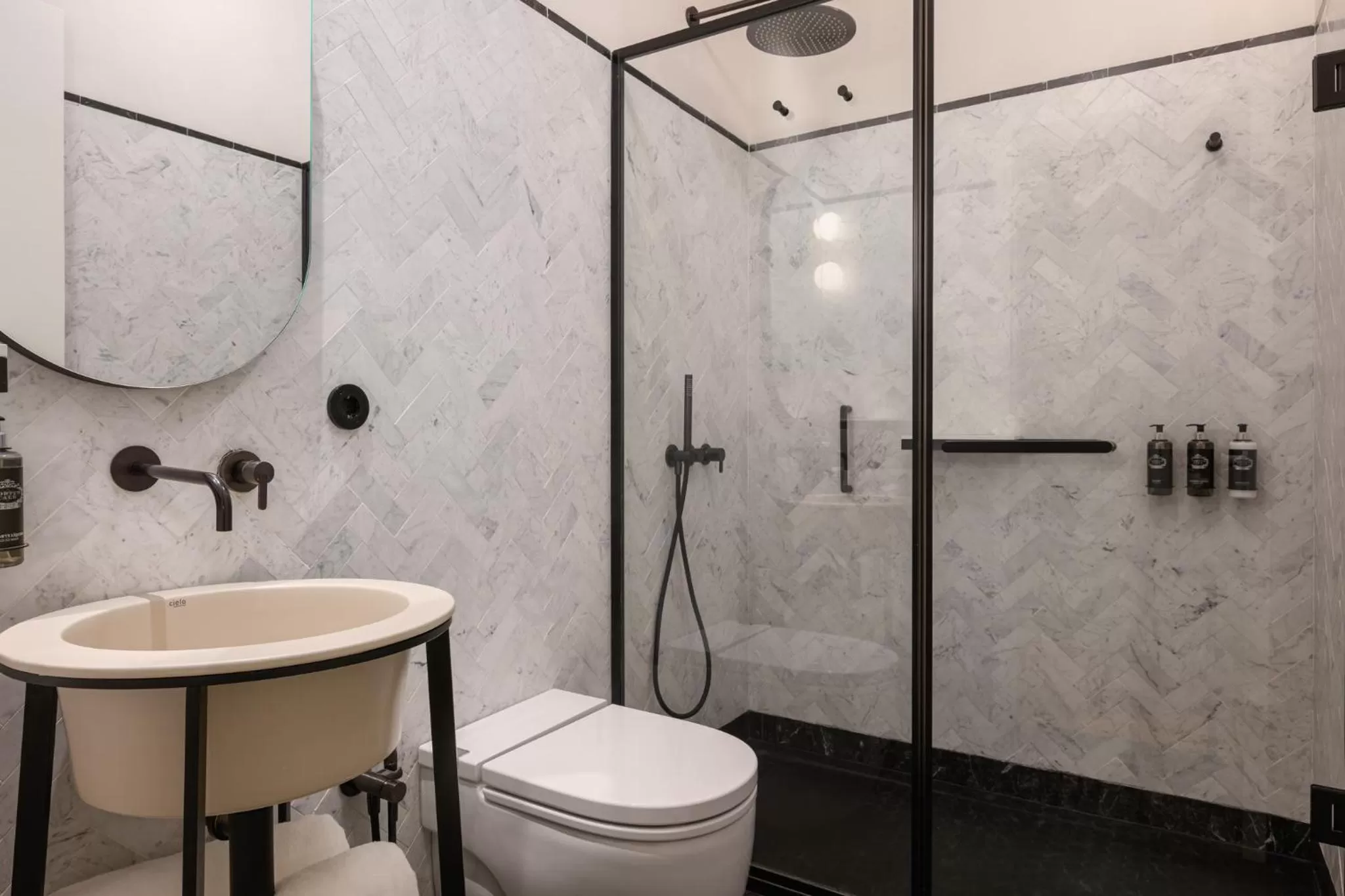 Single Room Vista Alegre in Montebelo Vista Alegre Lisboa Chiado Hotel