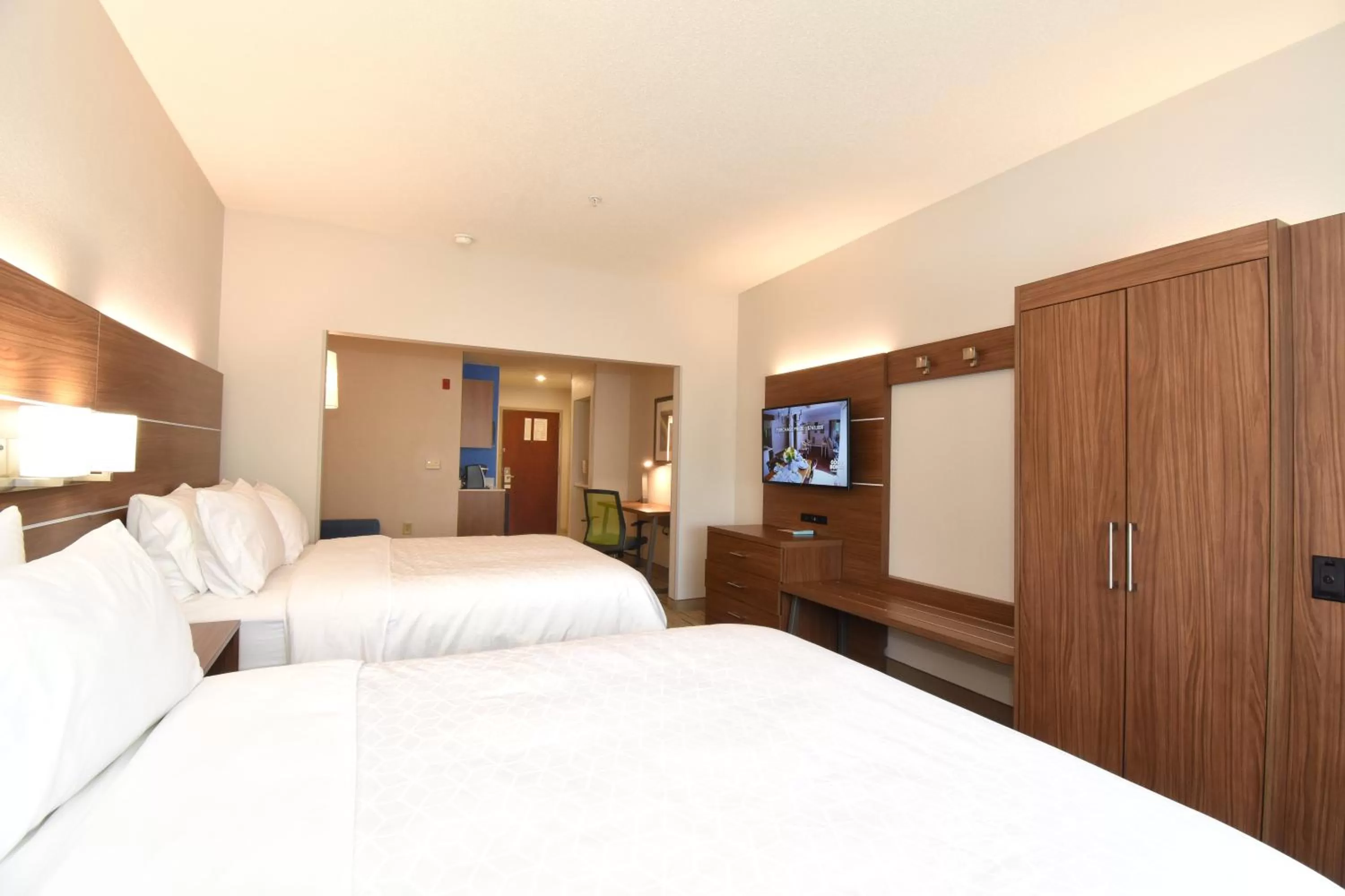 Suite with Two Queen Beds in Holiday Inn Express & Suites Southern Pines-Pinehurst Area by IHG