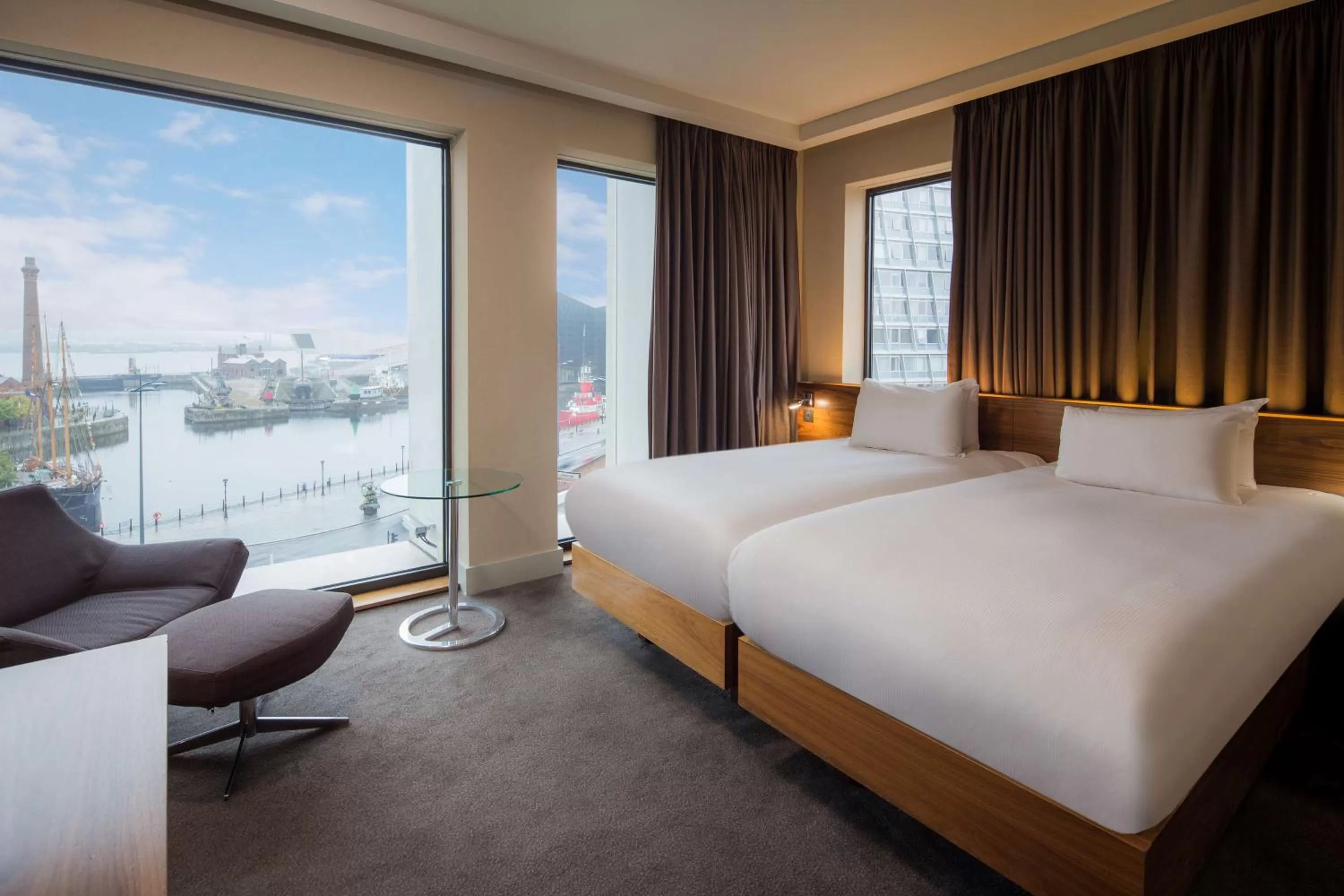 Executive Twin Room with Dock View in Hilton Liverpool City Centre