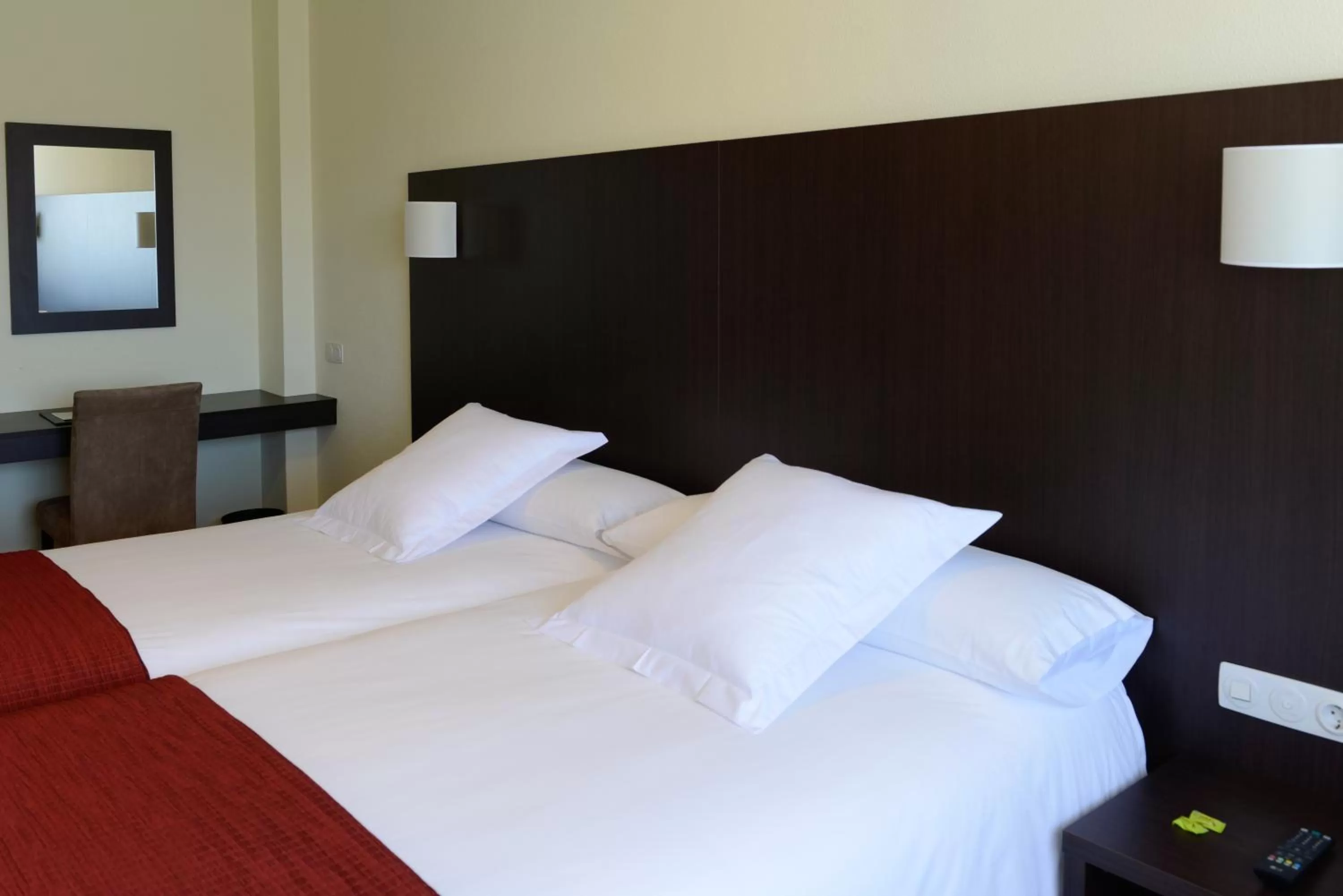 Triple Room in Hotel Santiago Apóstol