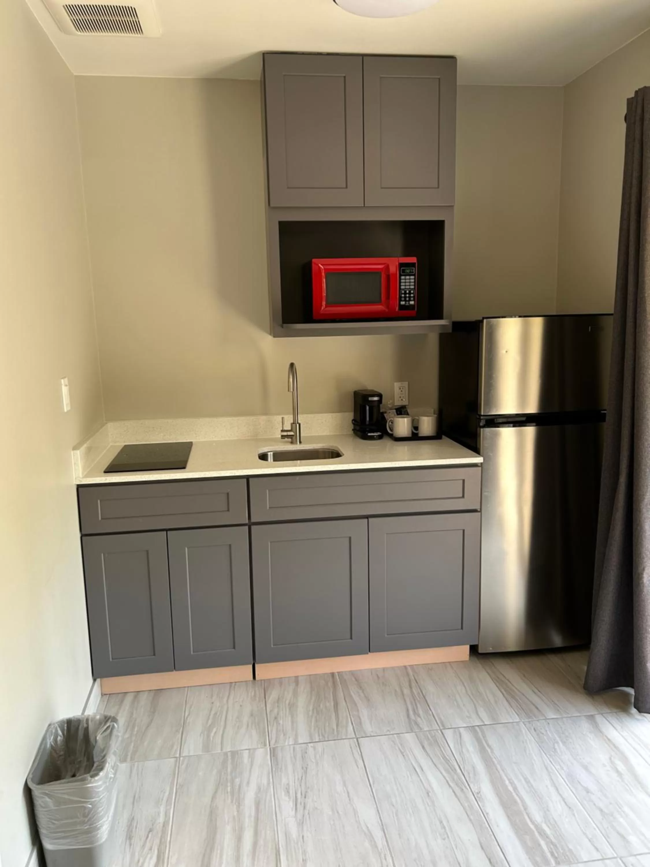 Standard Studio in Hillside Inn