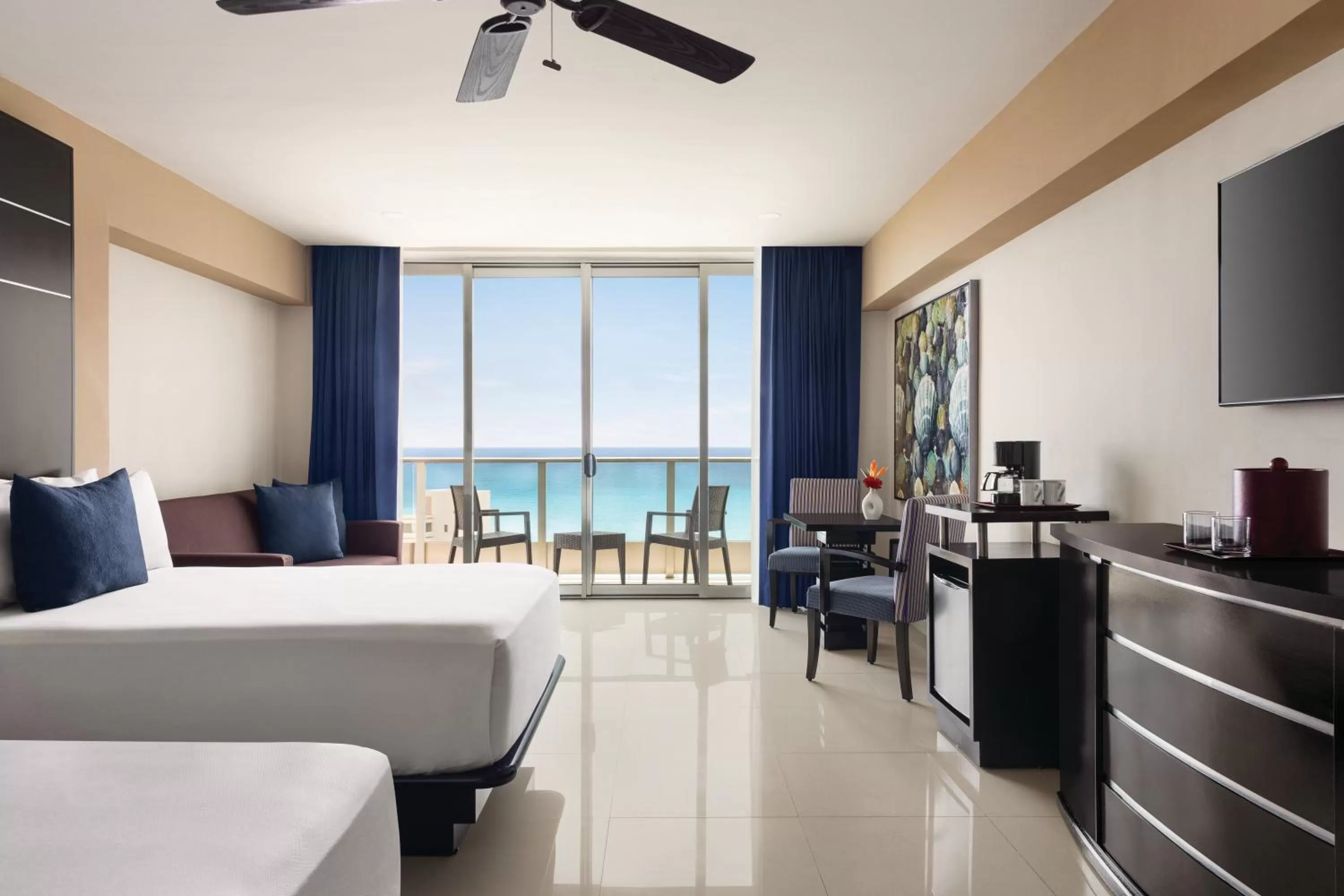 Luxury Suite Two Double Beds - single occupancy in Seadust Cancun Family Resort - All Inclusive