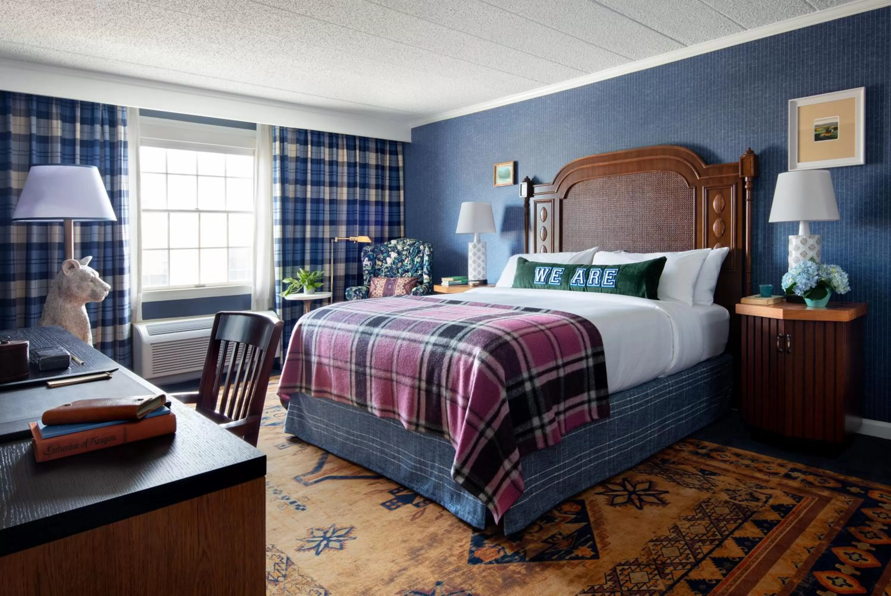 King Room - Disability Access in Graduate by Hilton State College