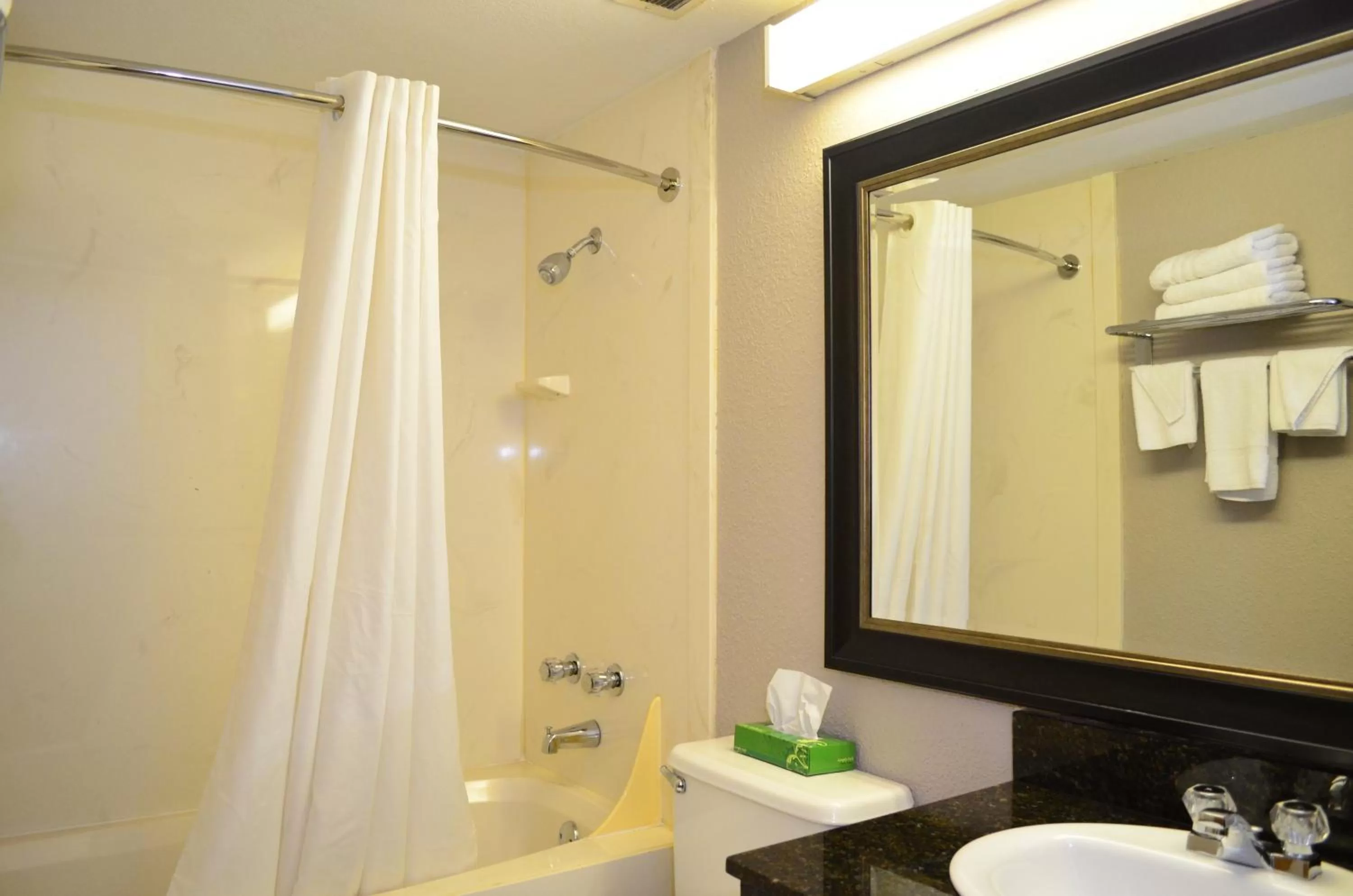 Double Room with Two Double Beds - Smoking in Super 8 by Wyndham Bentonville