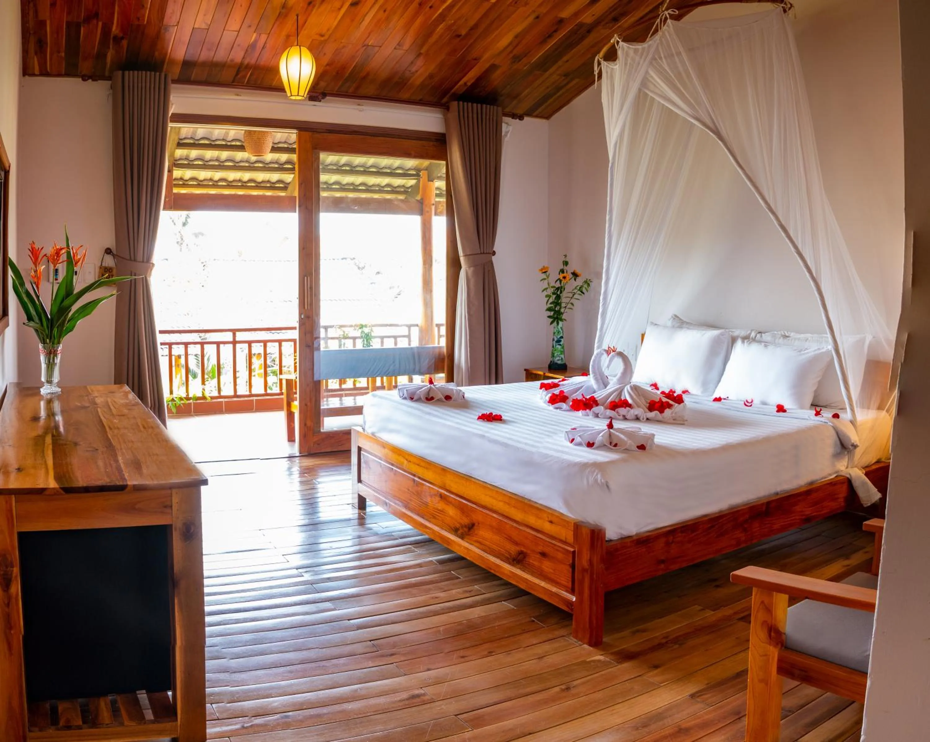 Superior Double Room with Garden View in La Casa Resort