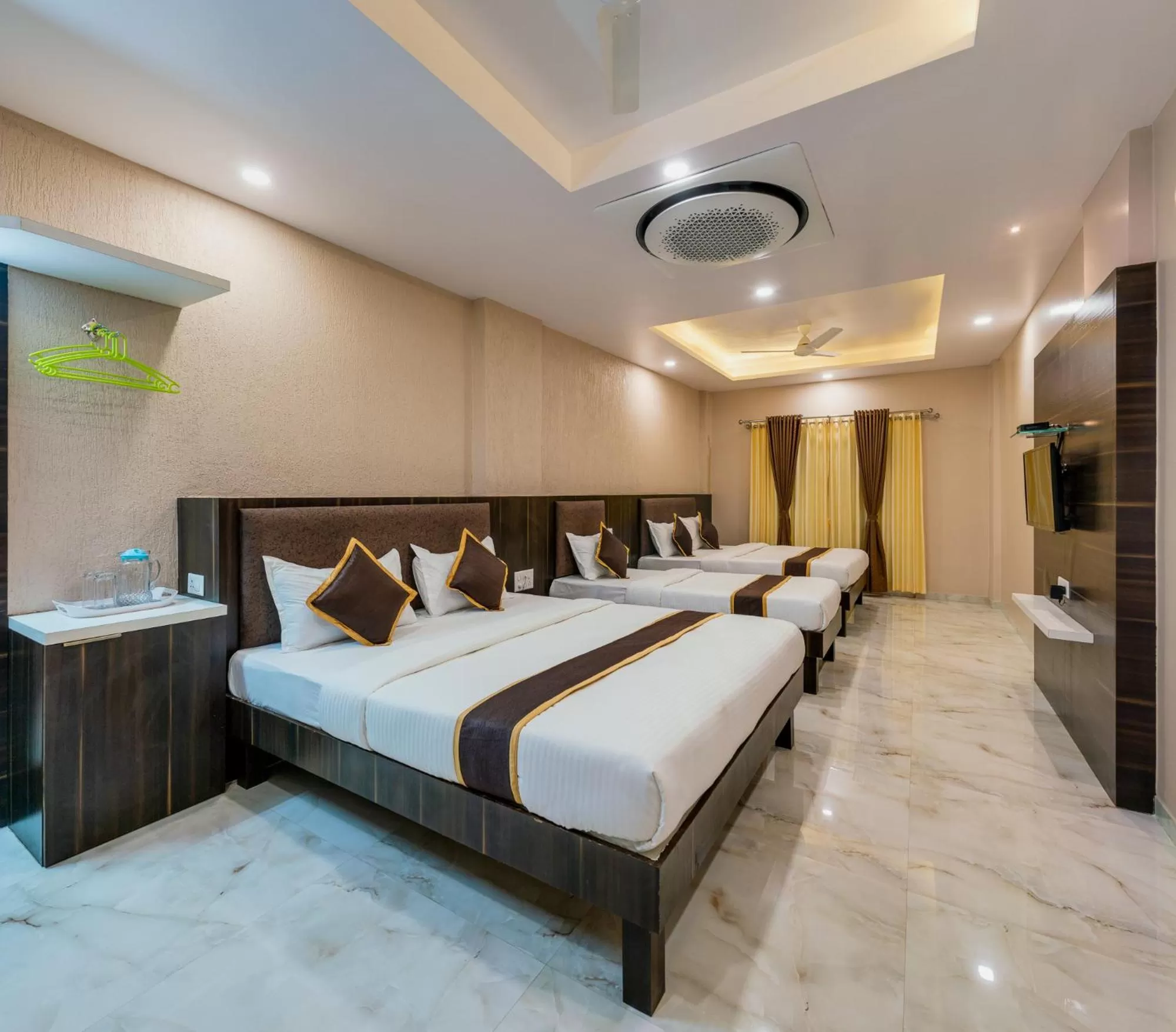 Family Room in Hotel Aatithya Satkar Near Mahalaxmi Temple