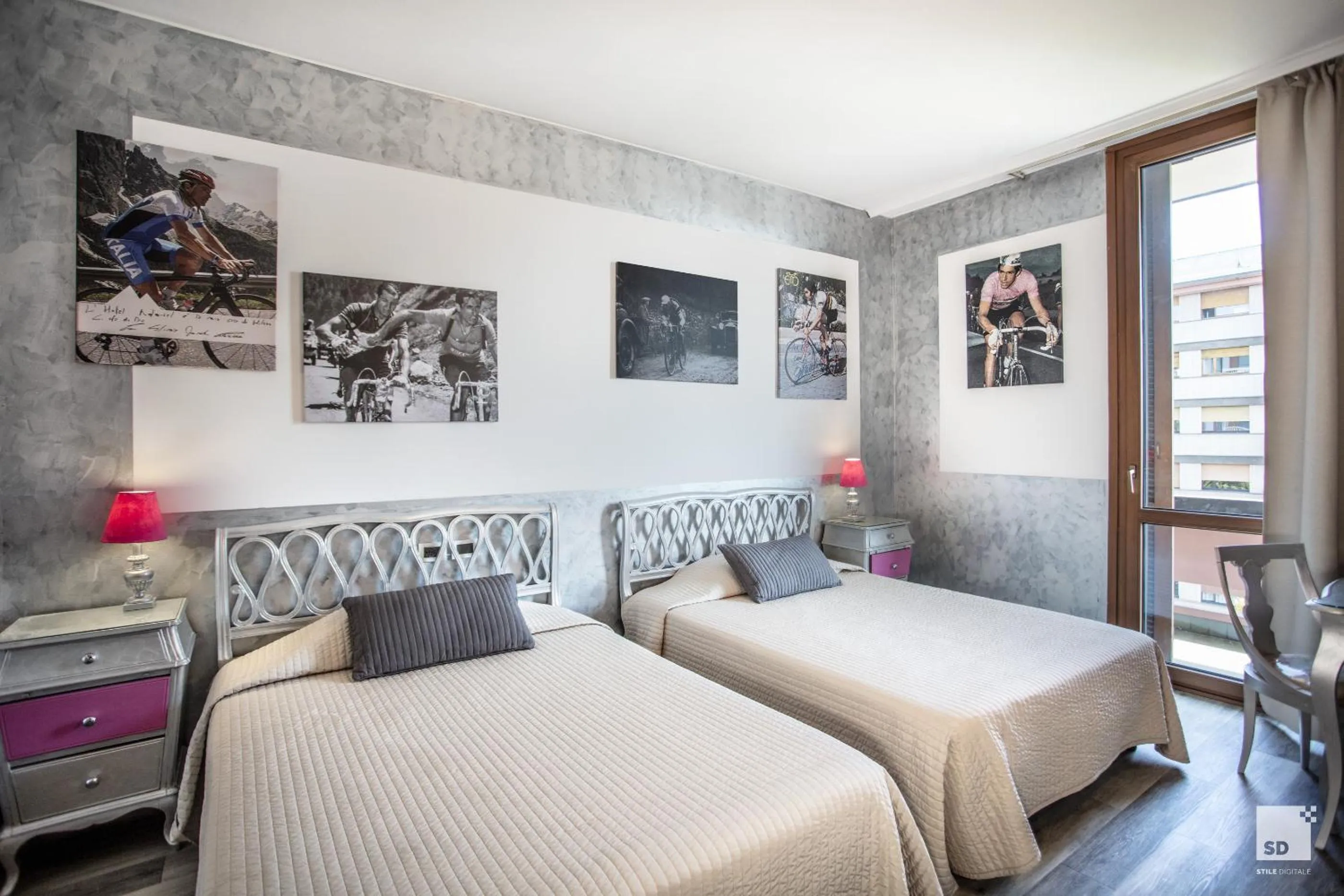 Deluxe Twin Room in Admiral Hotel