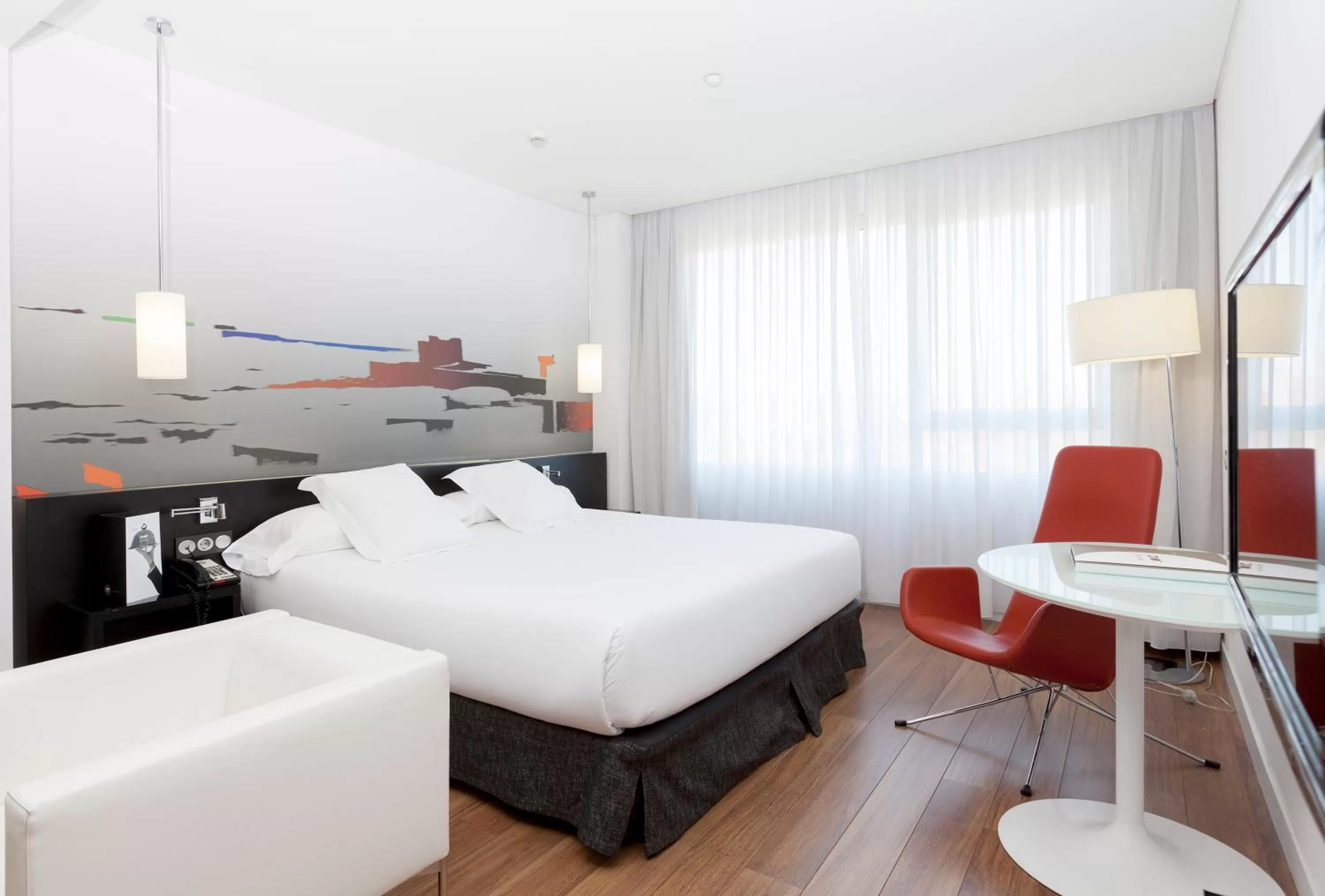 Romantic Getaway in Axor Barajas