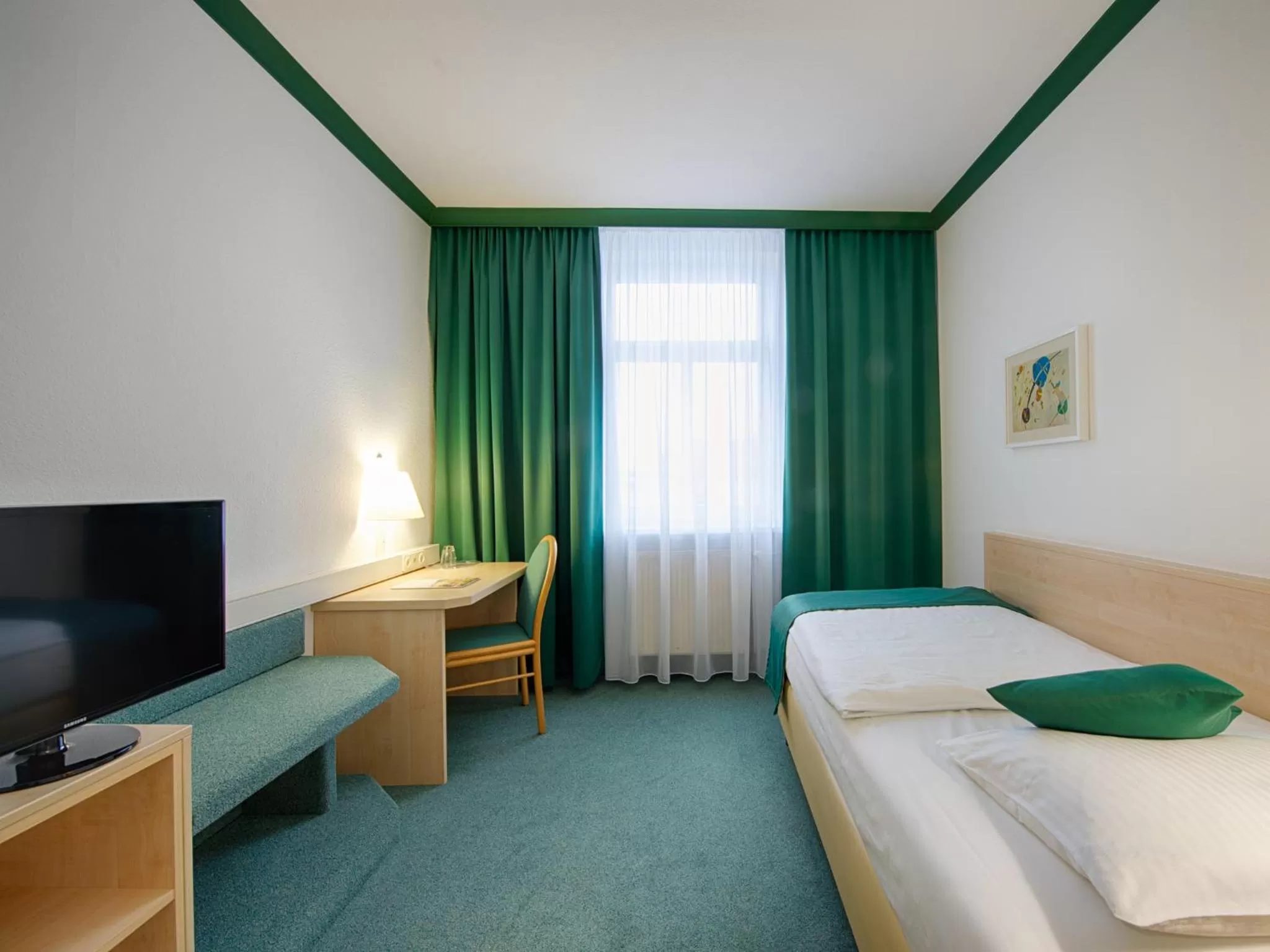 Single Room in Hotel Kaiserin Augusta