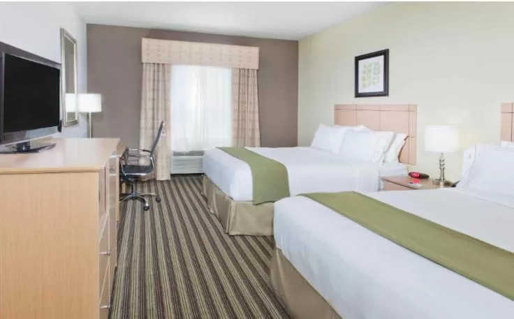 Queen Room with Two Queen Beds in Holiday Inn Express Hotel & Suites Alvarado, an IHG Hotel