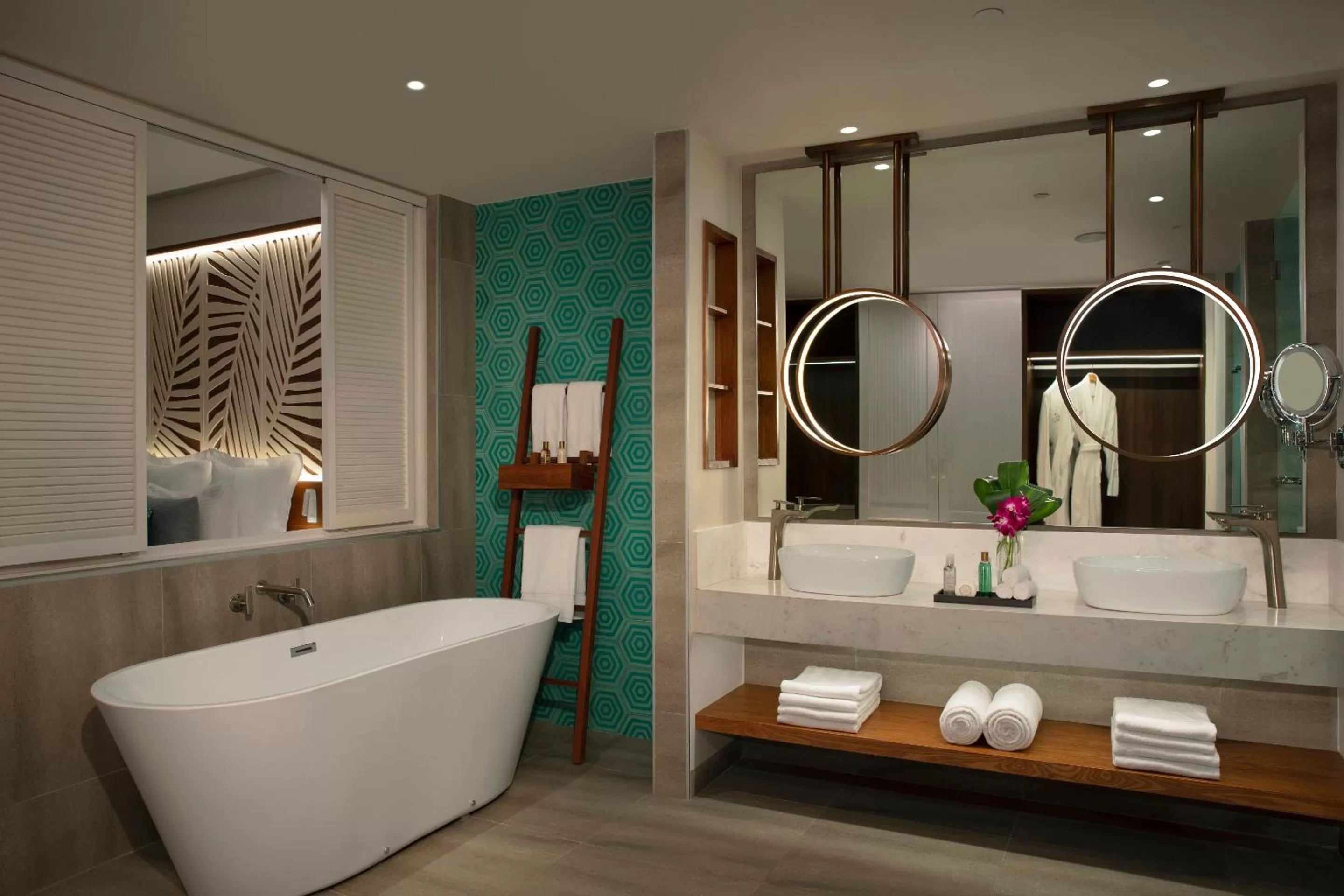 Preferred Club Master Suite Swim-Out Ocean View in Dreams Macao Beach Punta Cana