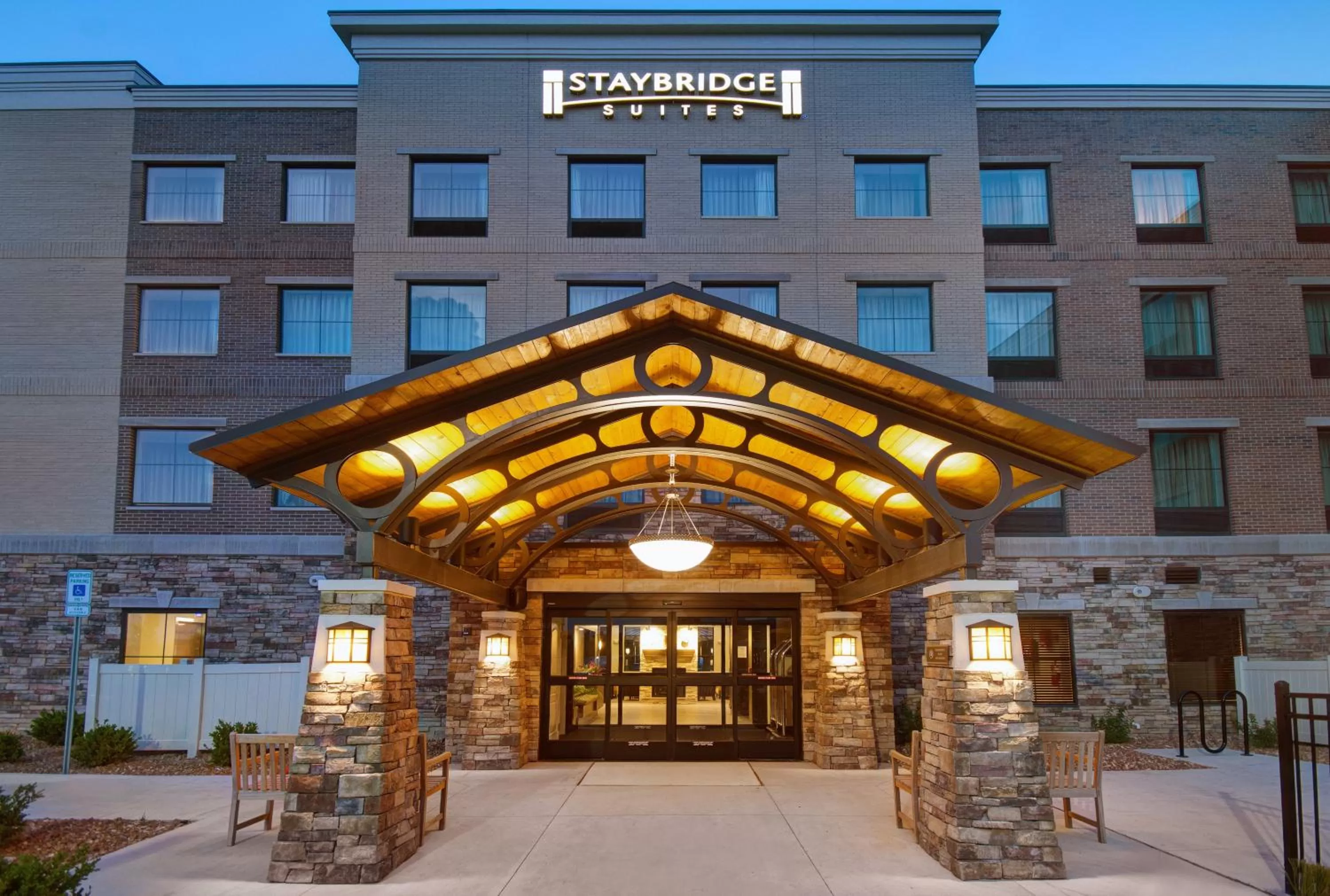 Staybridge Suites Sterling Heights - Detroit by IHG