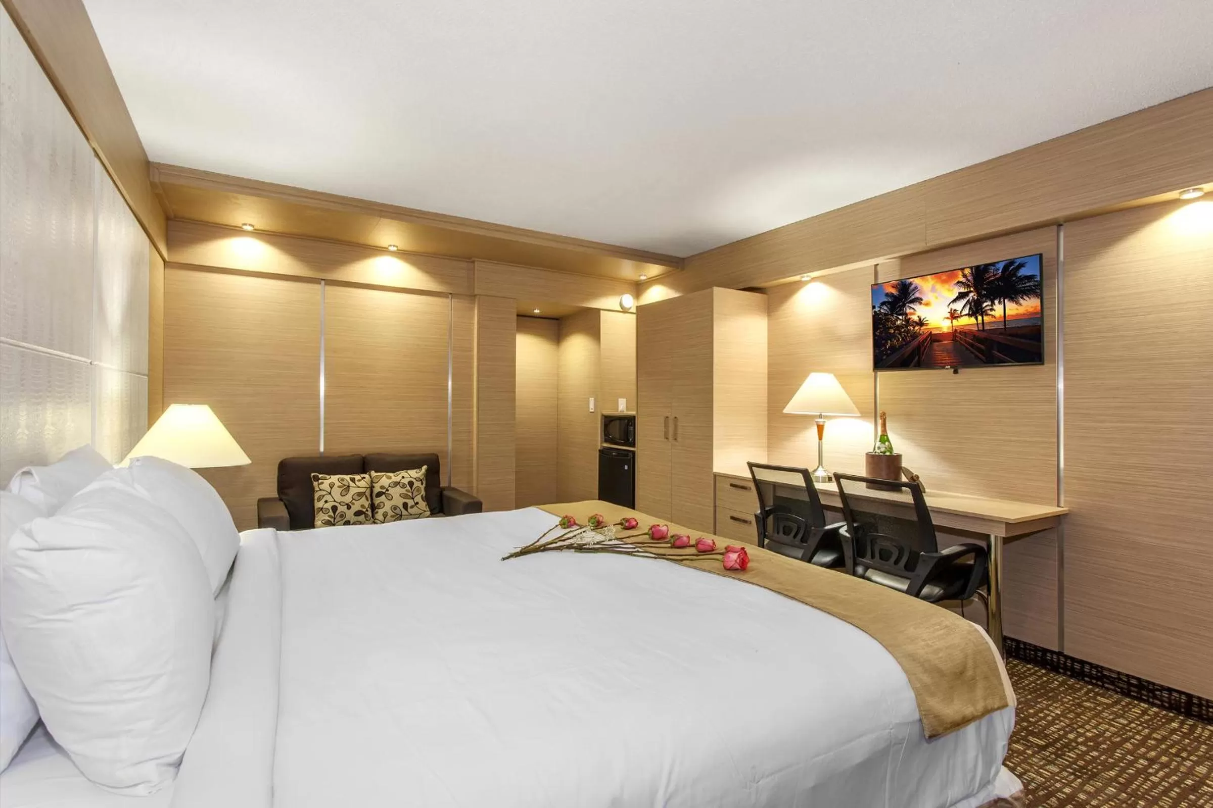 Standard King Room in Ocean Beach Palace