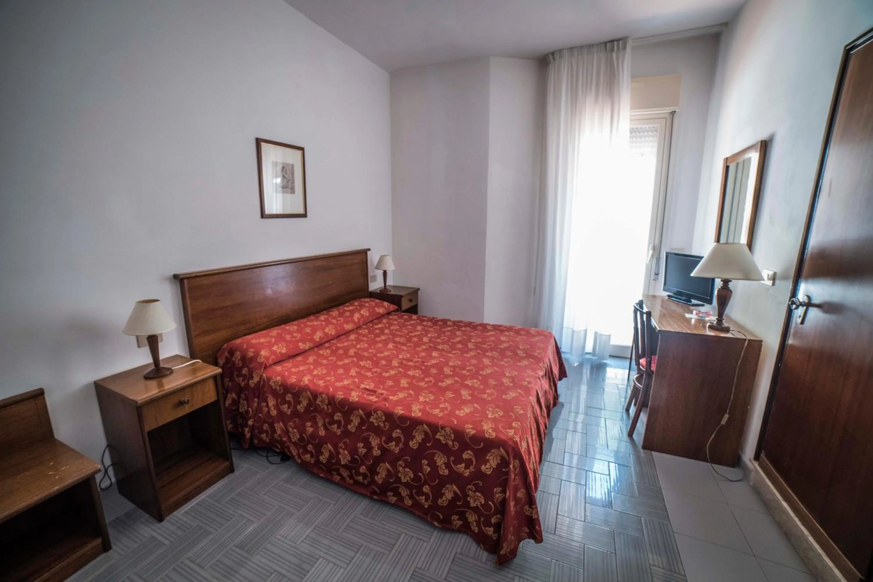 Standard Double Room in Hotel Isola Bella