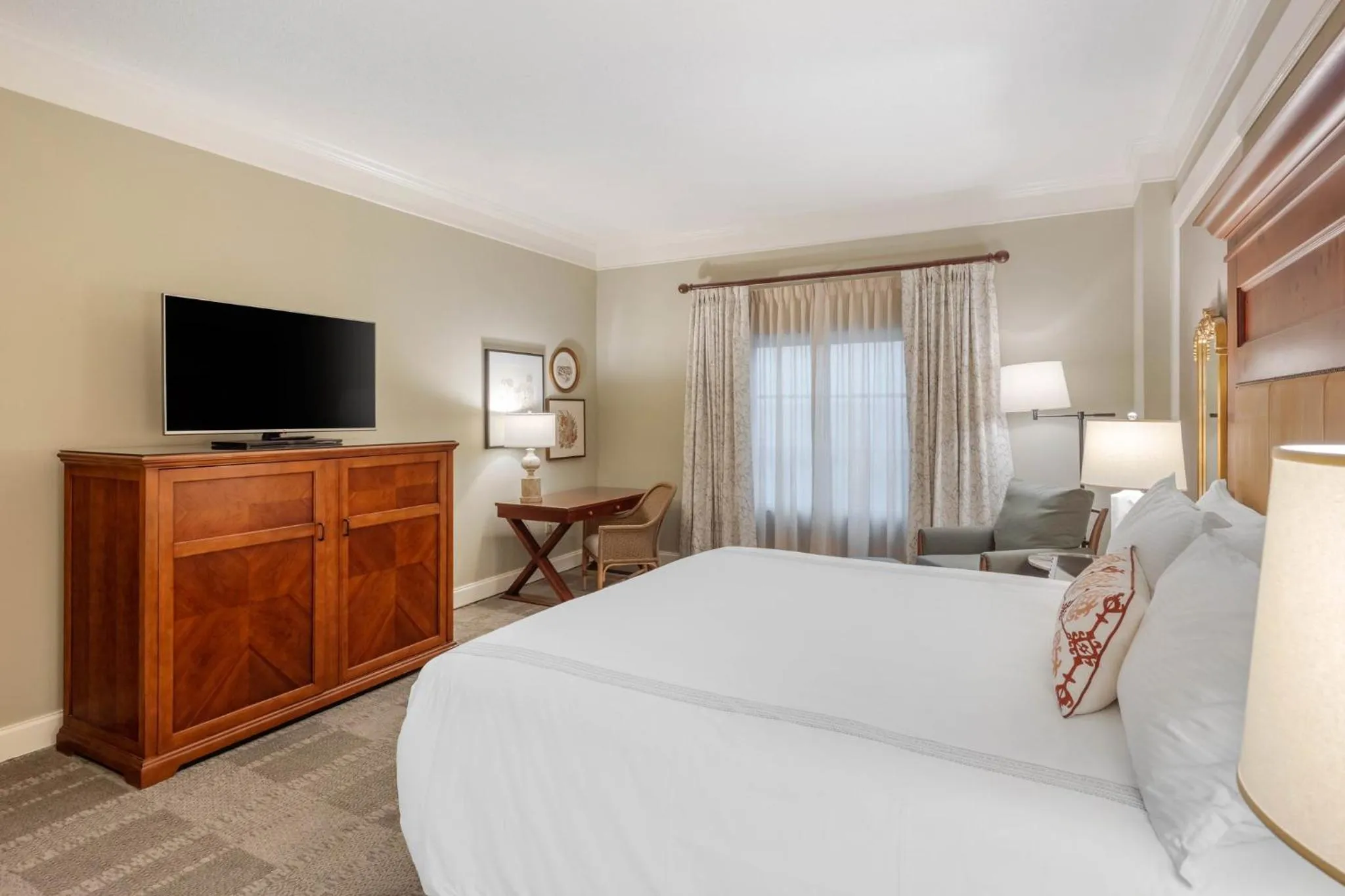 ADA Deluxe Room - 1 King Bed in Omni Barton Creek Resort and Spa Austin
