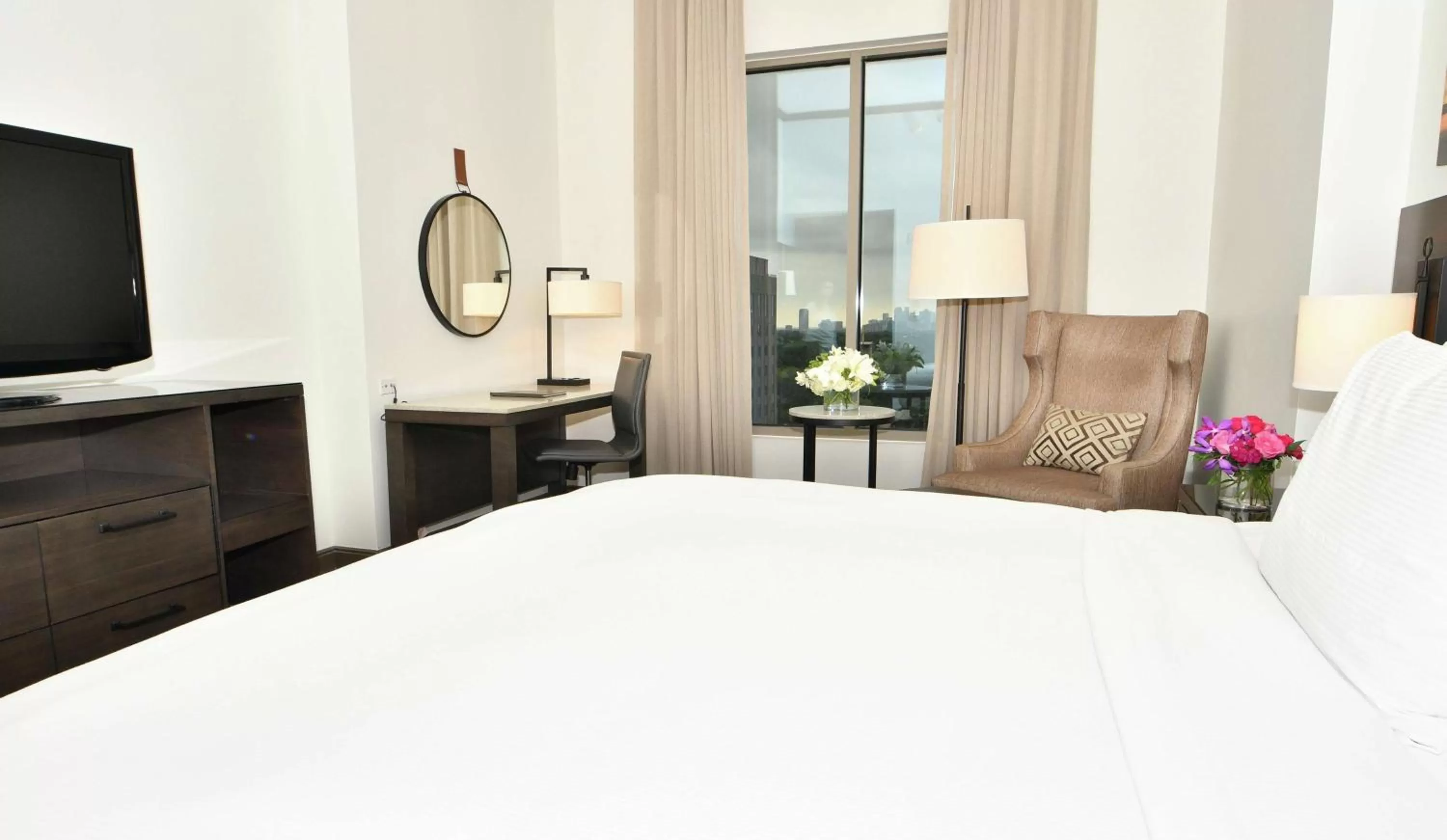 King Room in Hilton Dallas-Park Cities