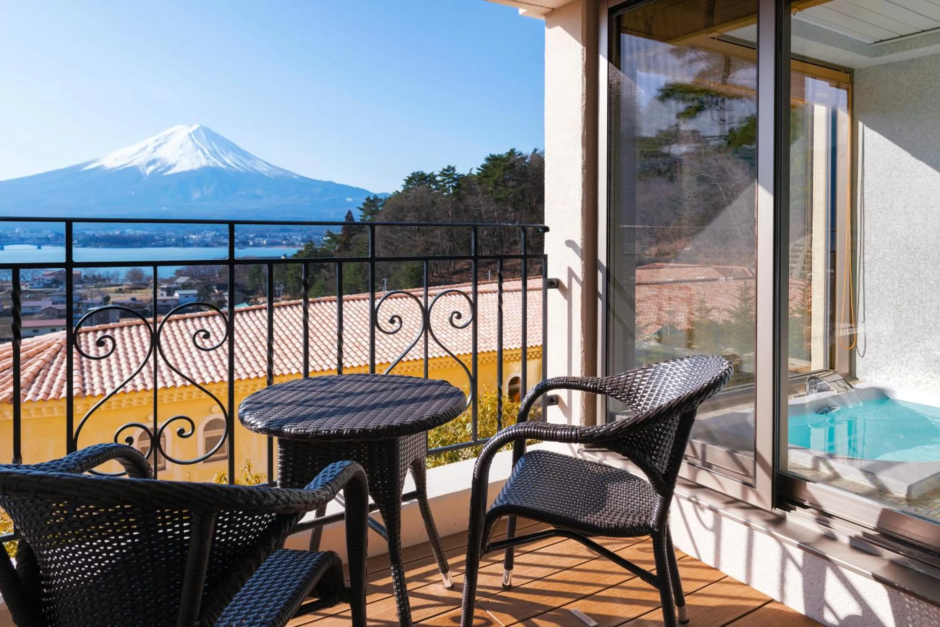 Twin Room with Mt. Fuji View - Non-Smoking in La Vista Fujikawaguchiko