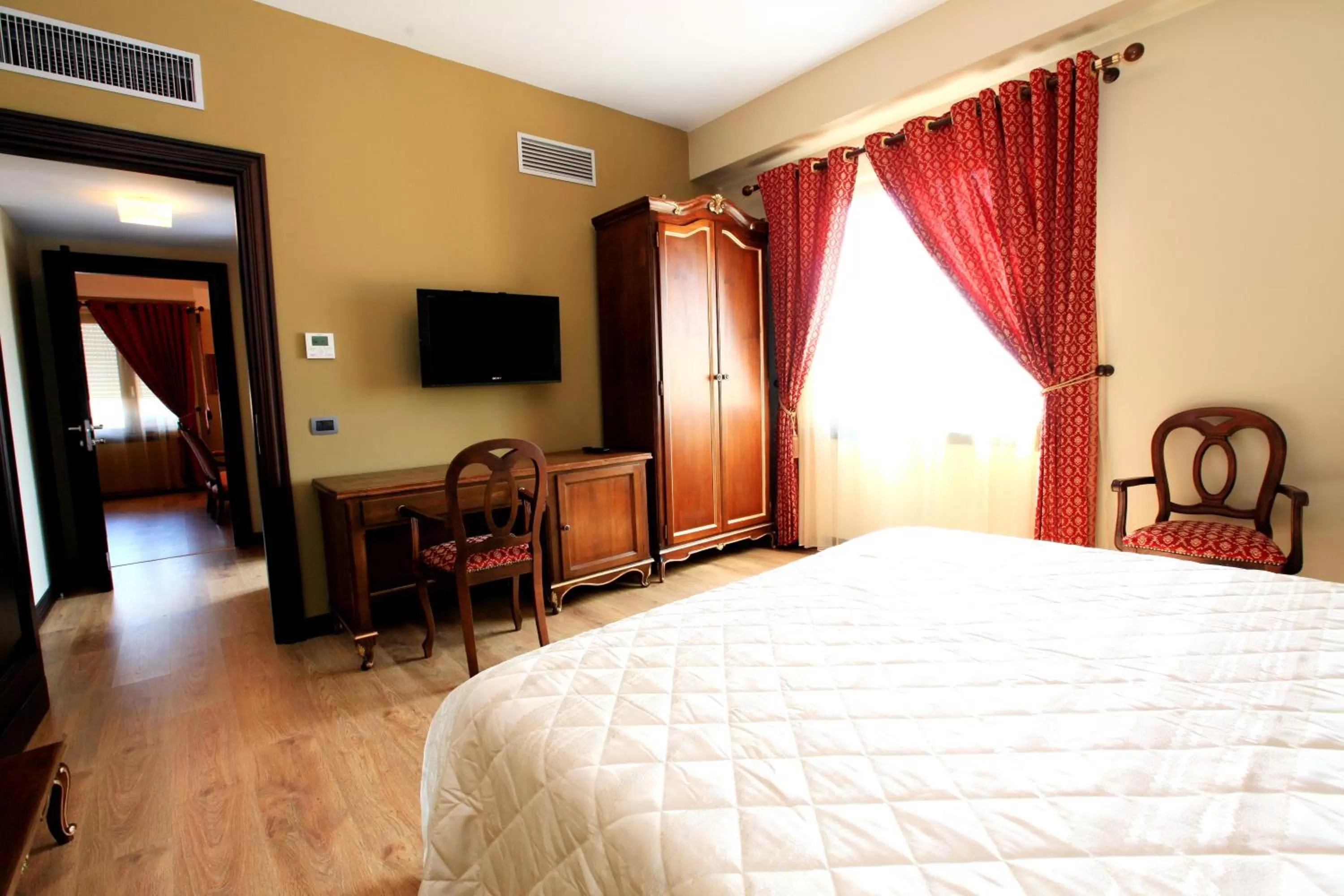 Junior Suite in Hotel Victoria Tirana